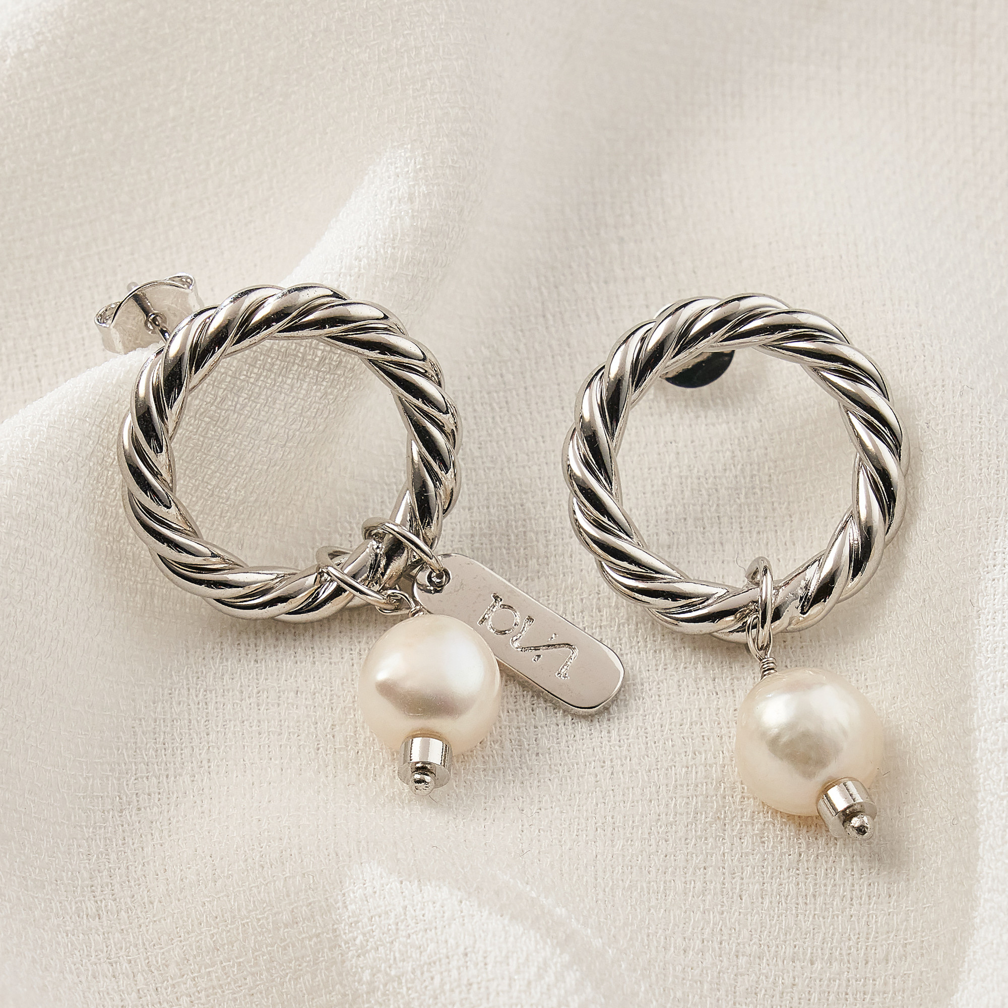 Brinco Erica Banho Ródio Branco