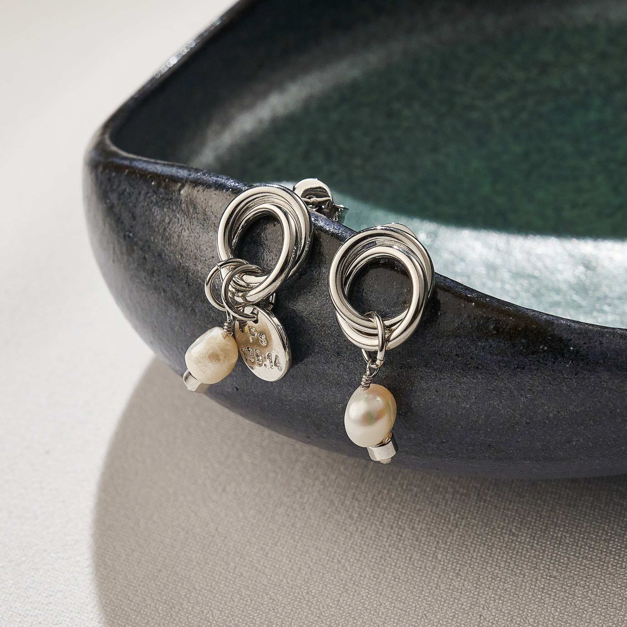 Brinco Bárbara Banho Ródio Branco