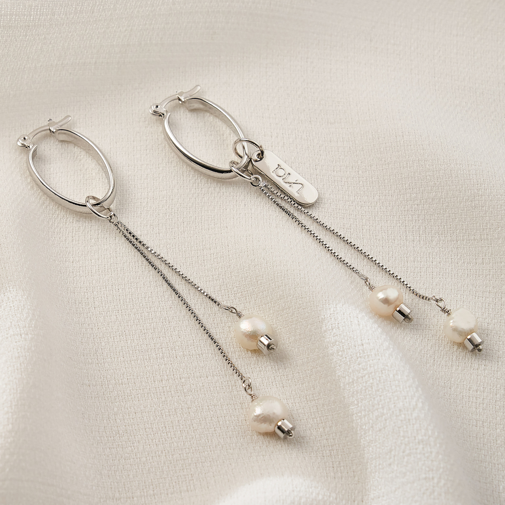 Brinco Danielly Banho Ródio Branco