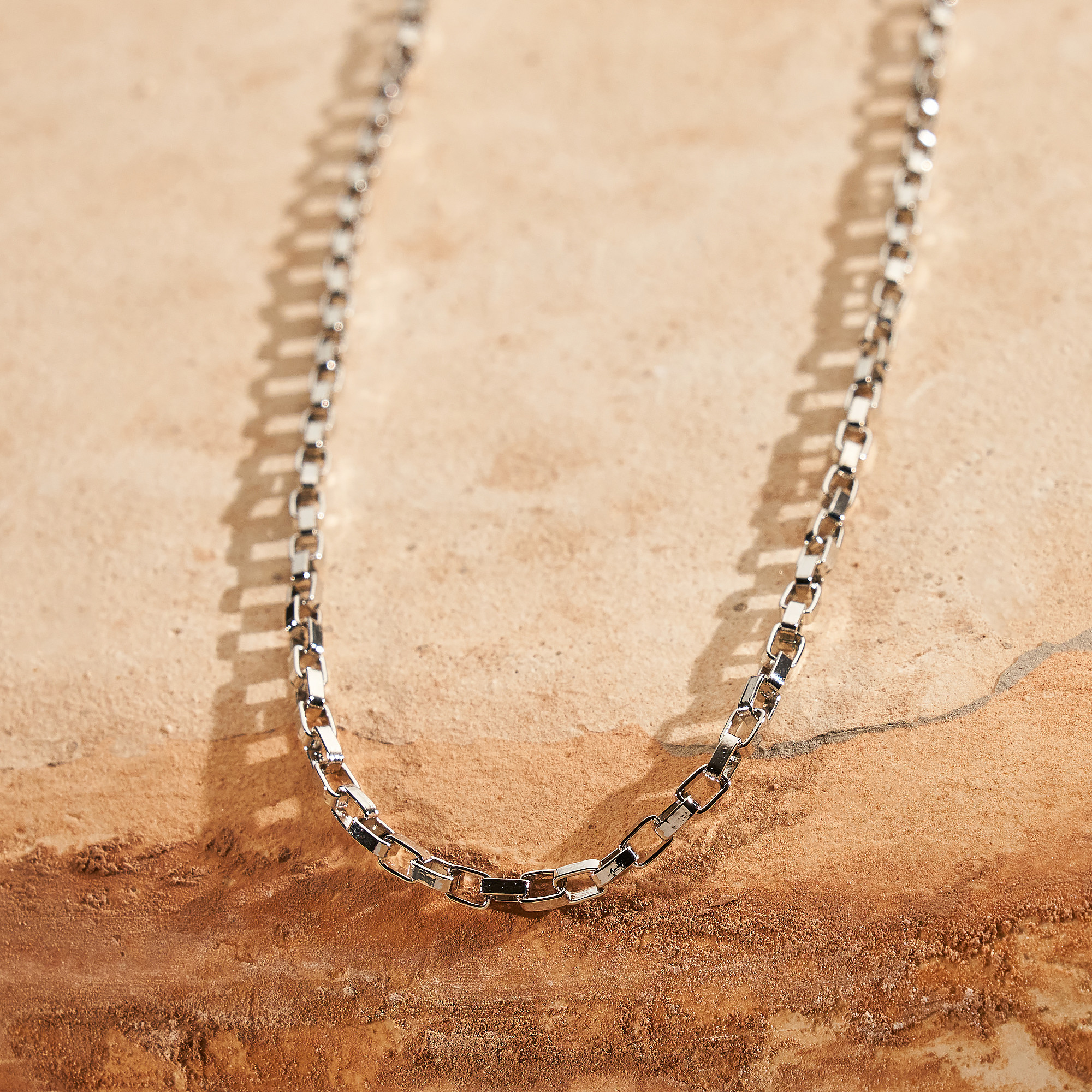 Colar Rose Banho Ródio Branco