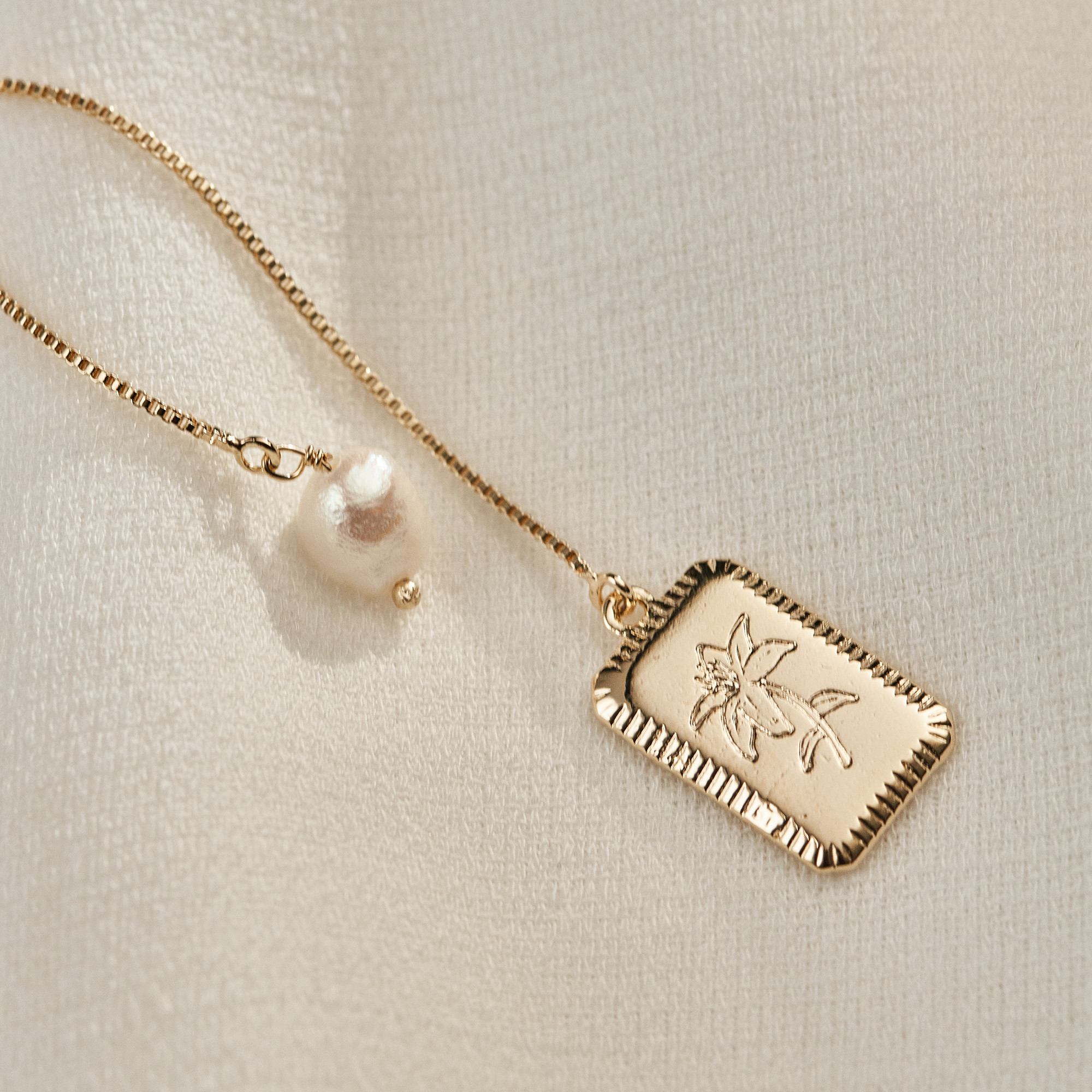 Colar Sara Banho Ouro 18k