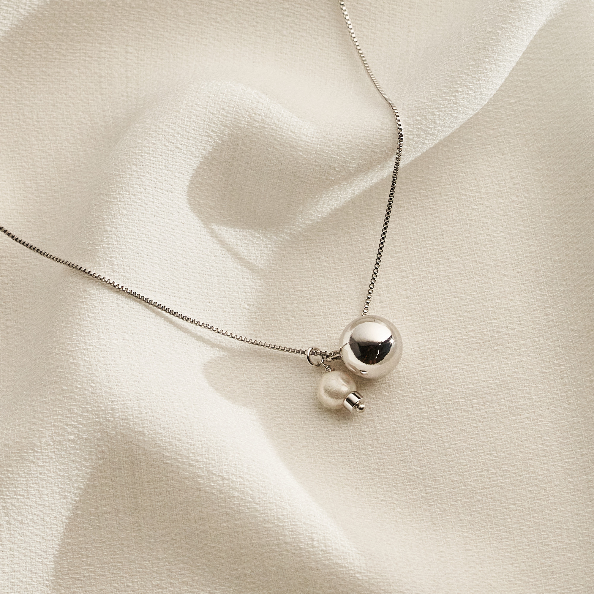 Colar Simone Banho Ródio Branco