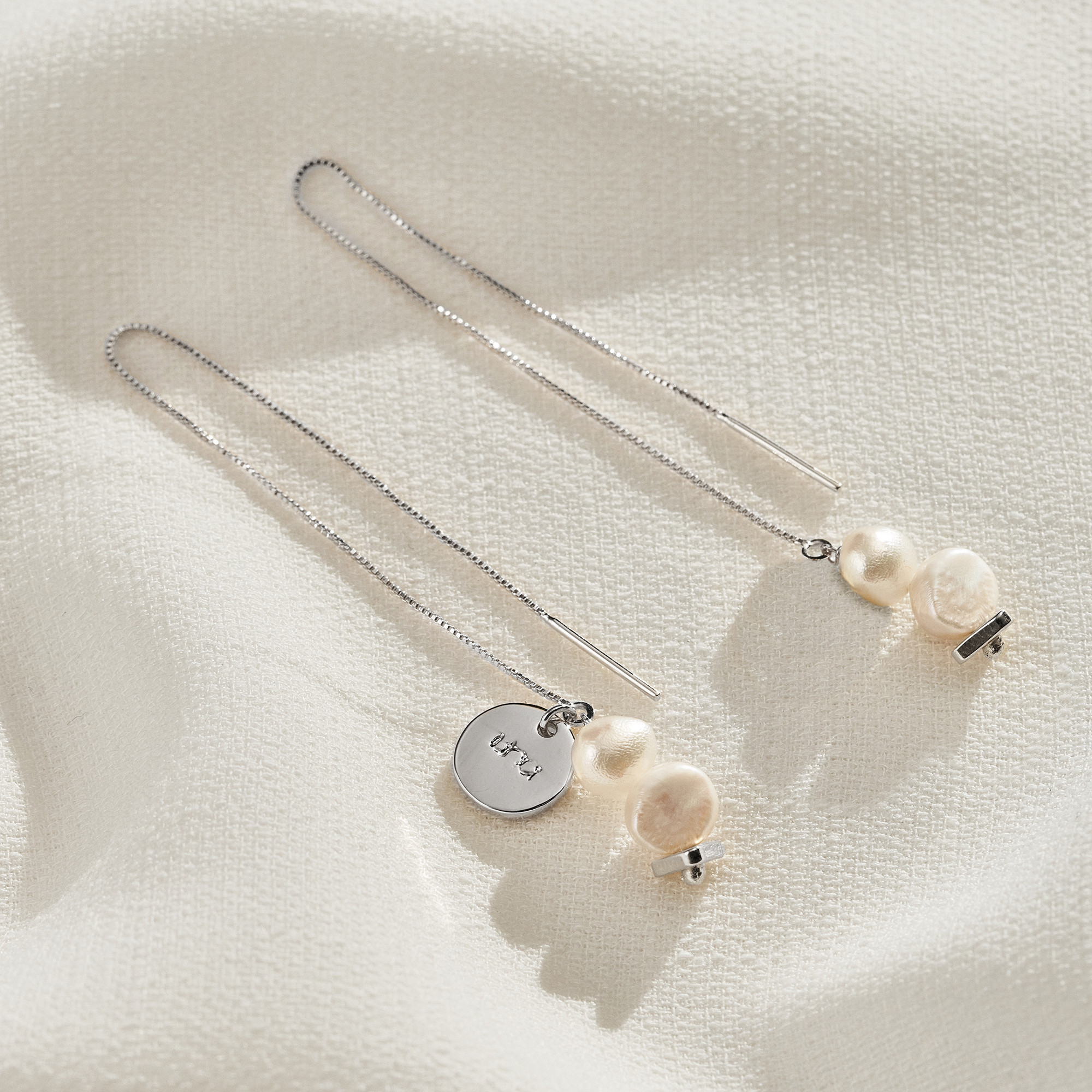 Brinco Vivi Banho Ródio Branco