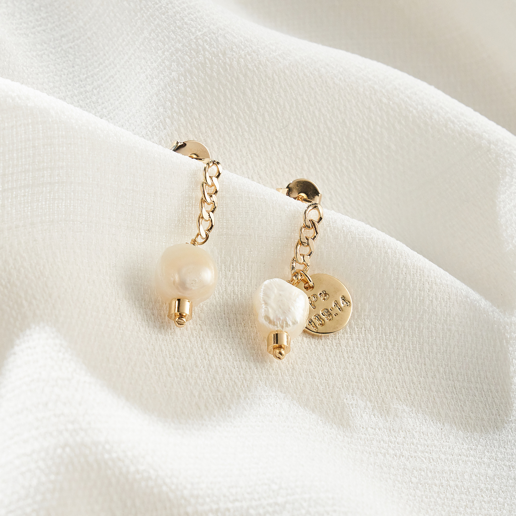 Brinco Mayla Banho Ouro 18k