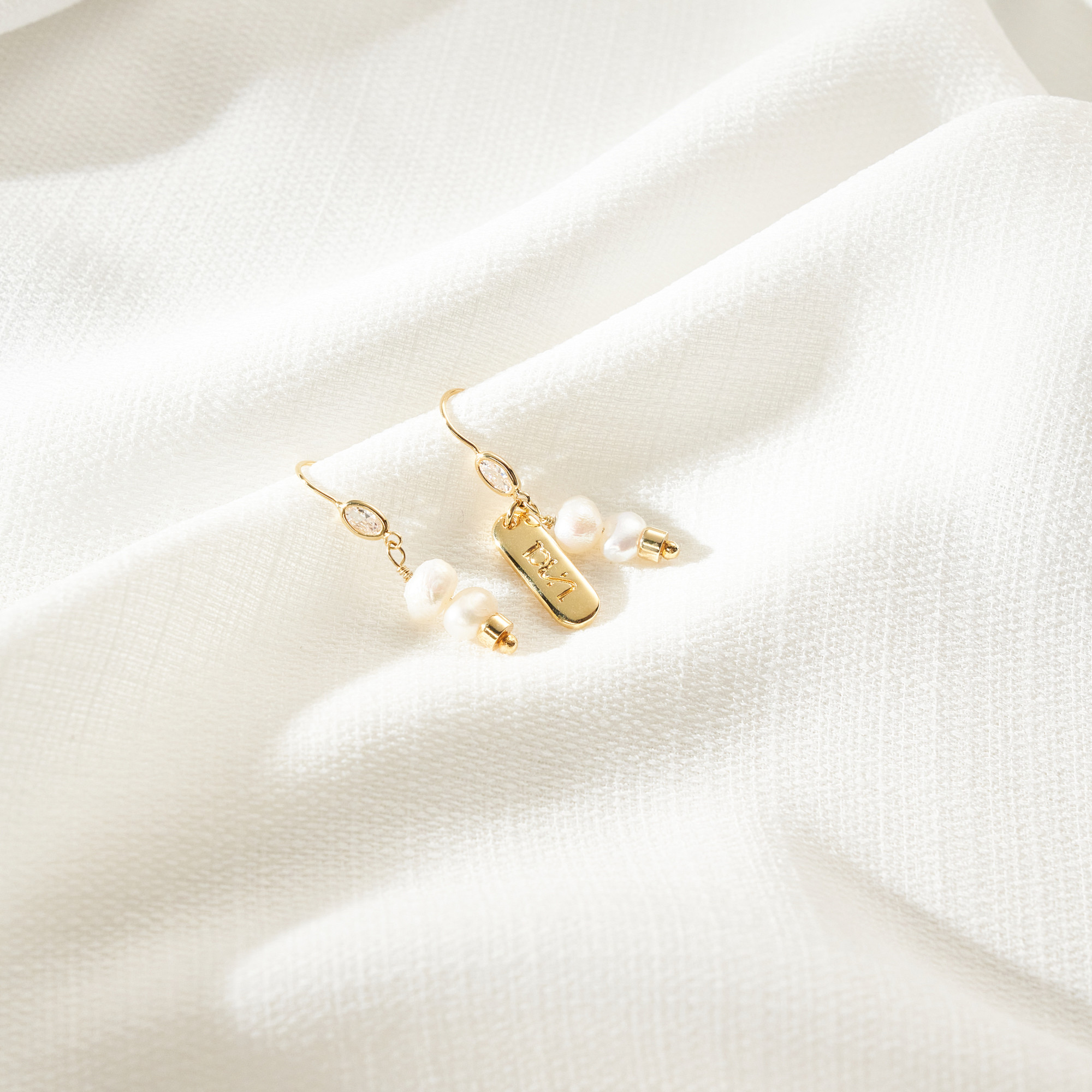 Brinco Eleonora Banho Ouro 18k