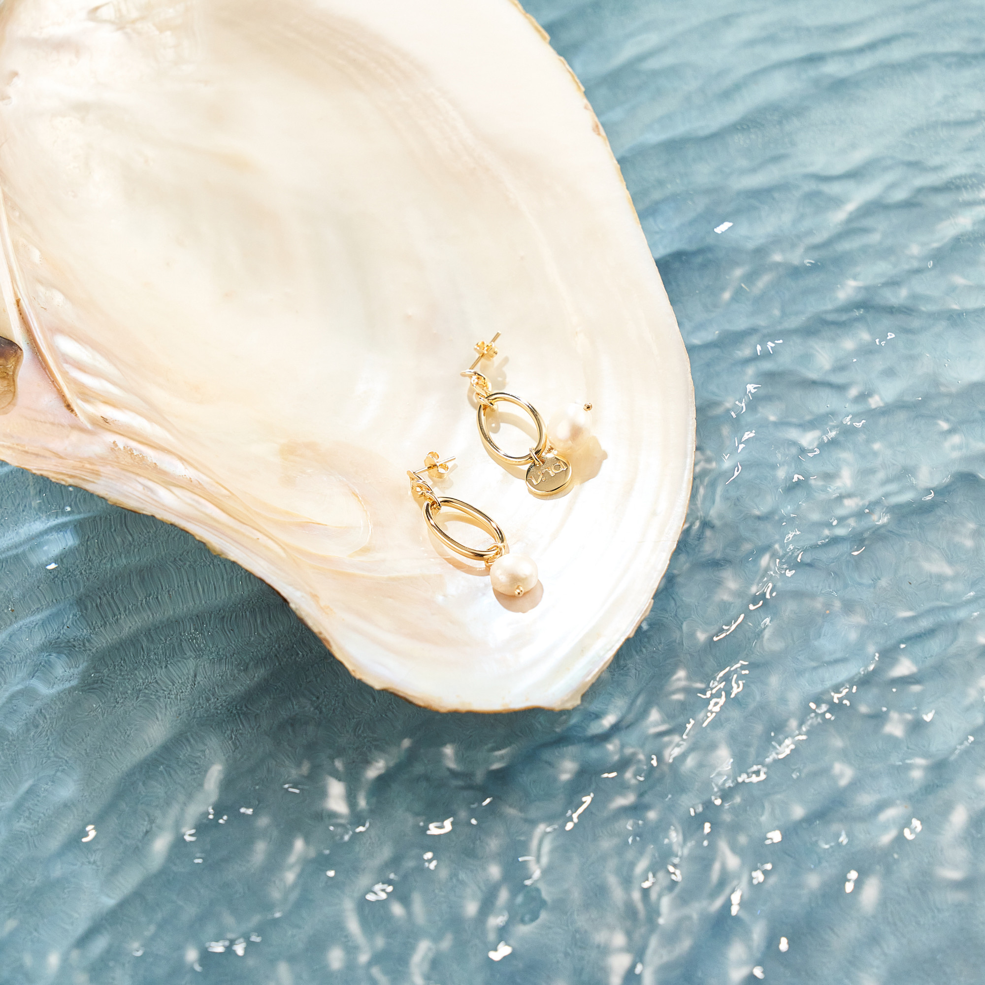 Brinco Greta Banho Ouro 18k