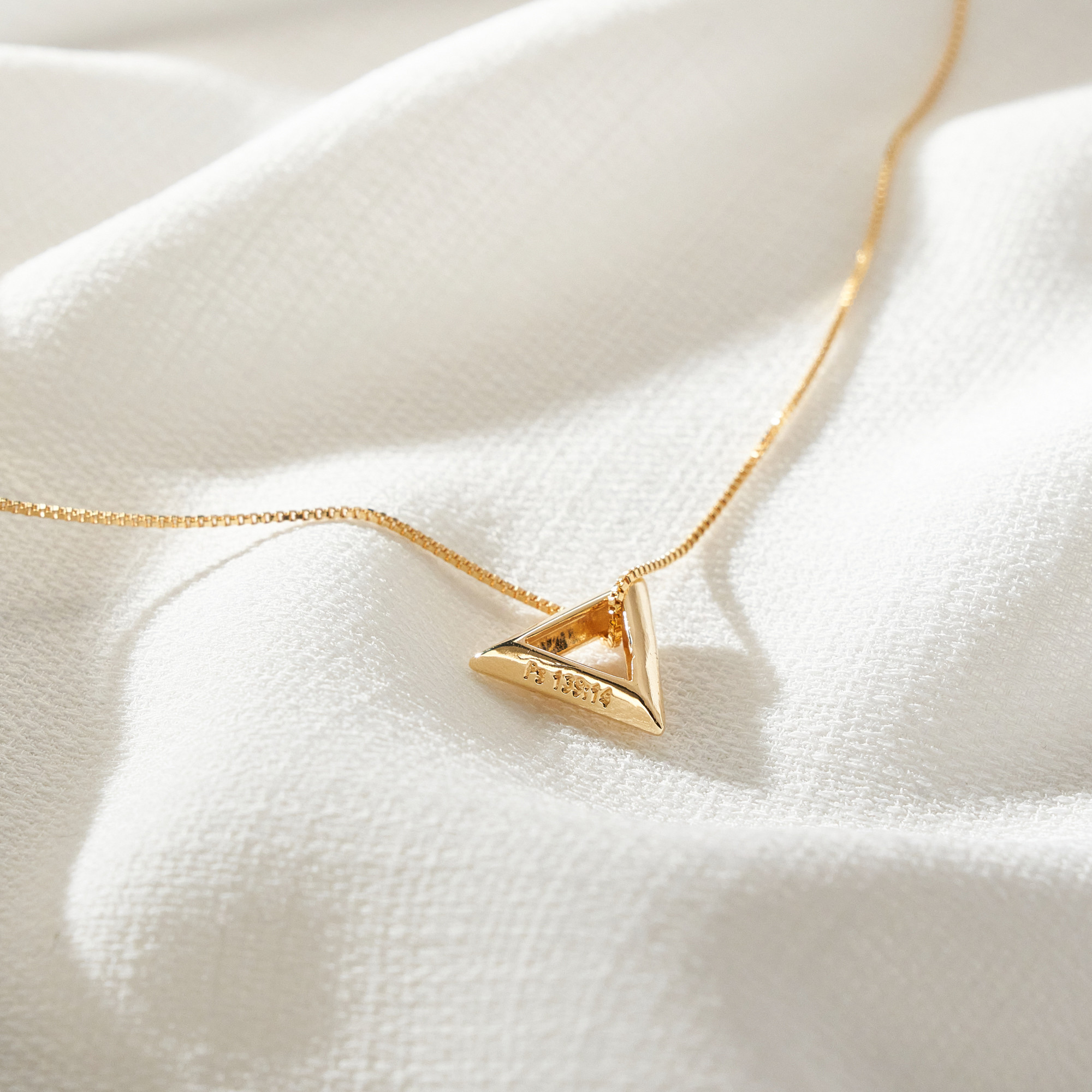 Colar Evelyn Banho Ouro 18k