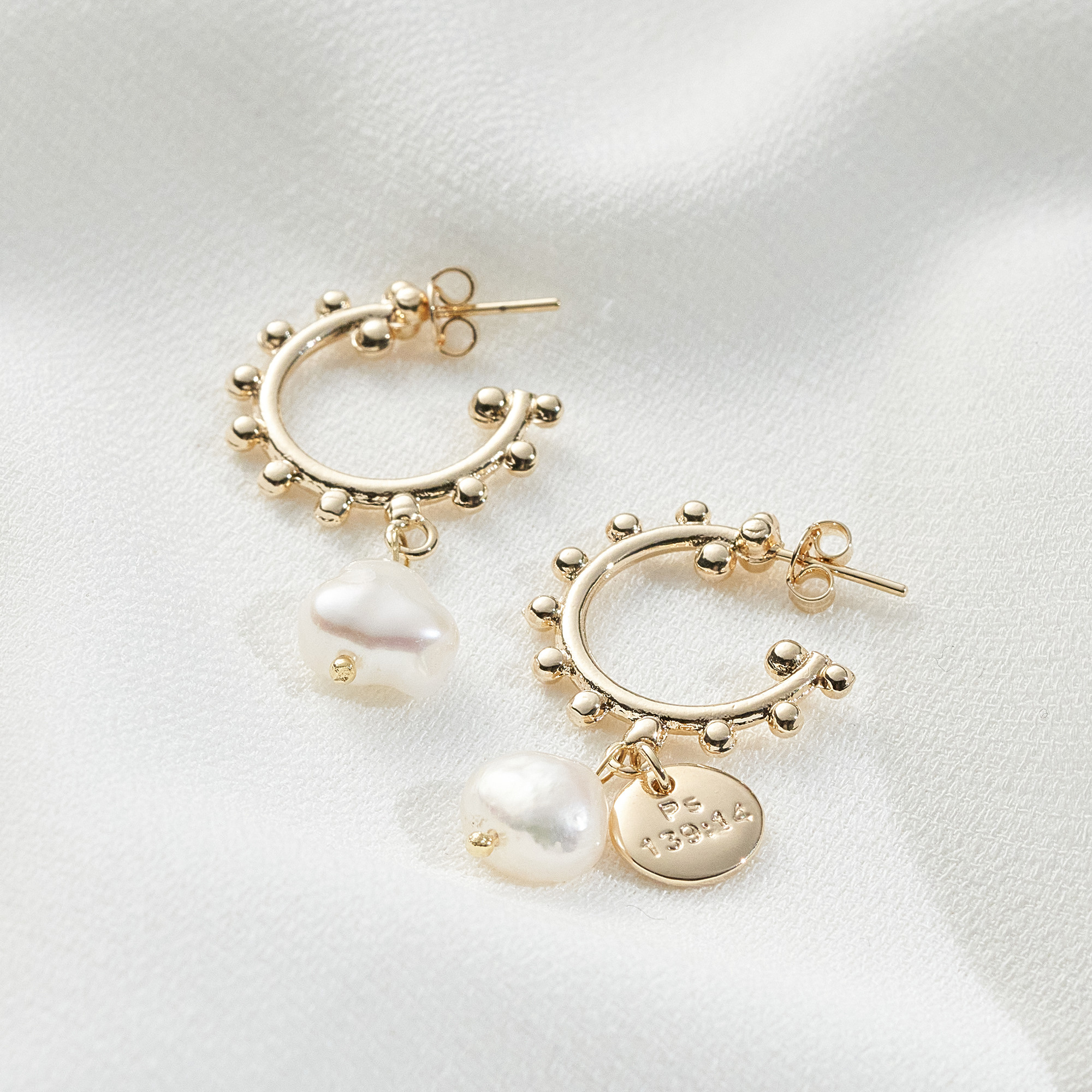 Brinco Monique Banho Ouro 18k