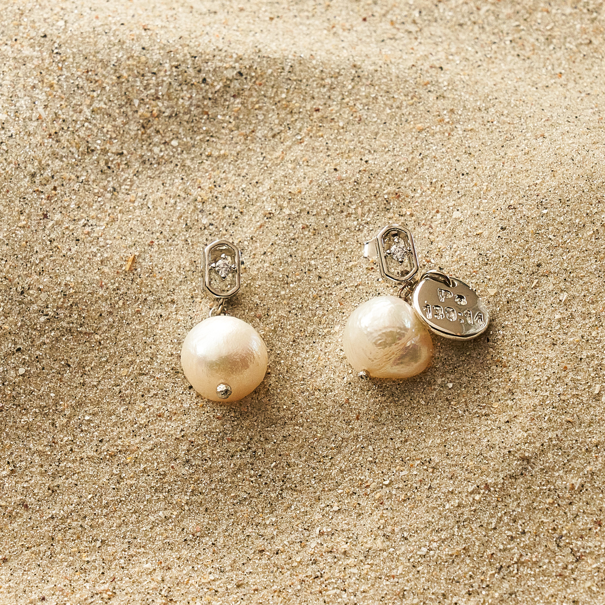 Brinco Atena Banho Ródio Branco