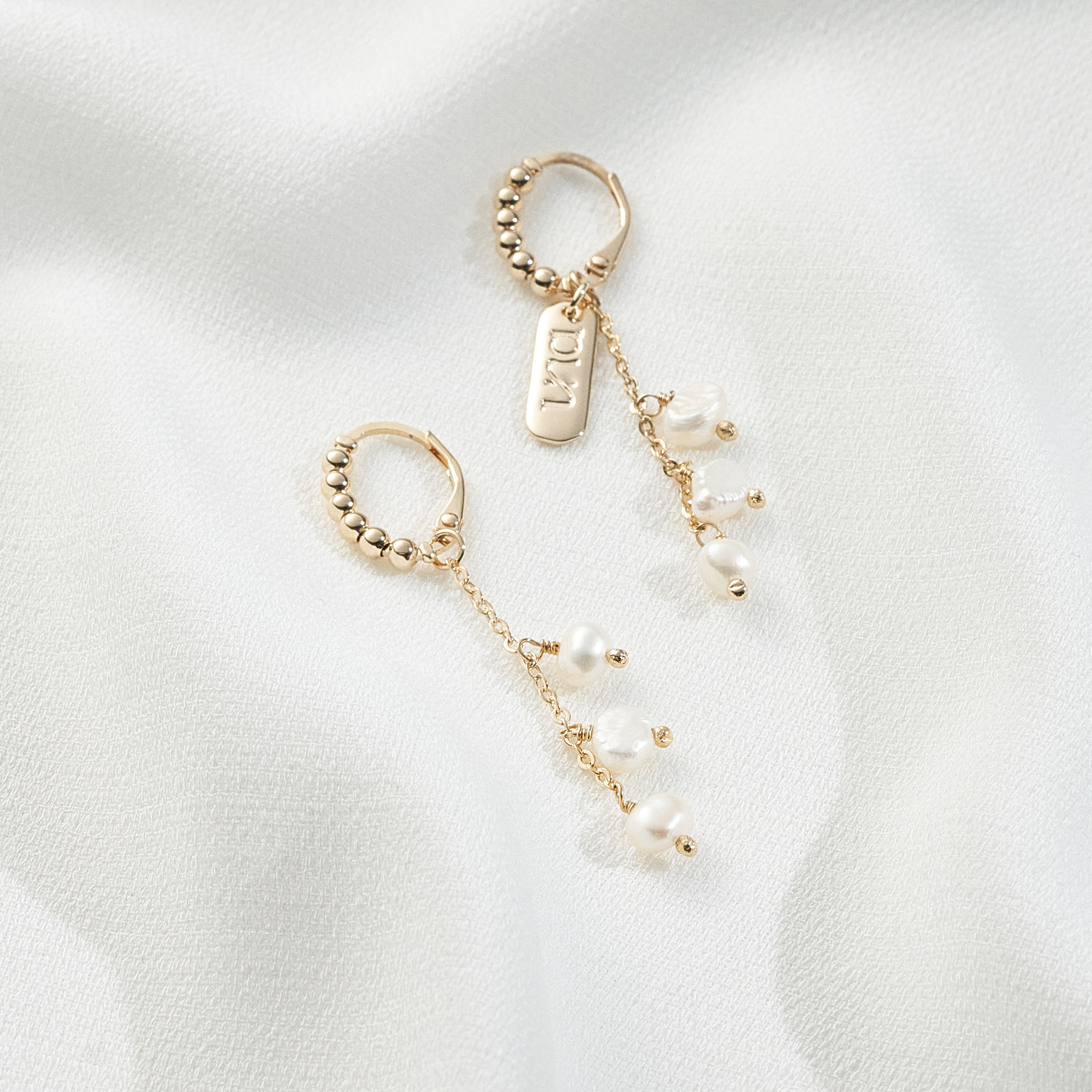 Brinco Lyara Banho Ouro 18k