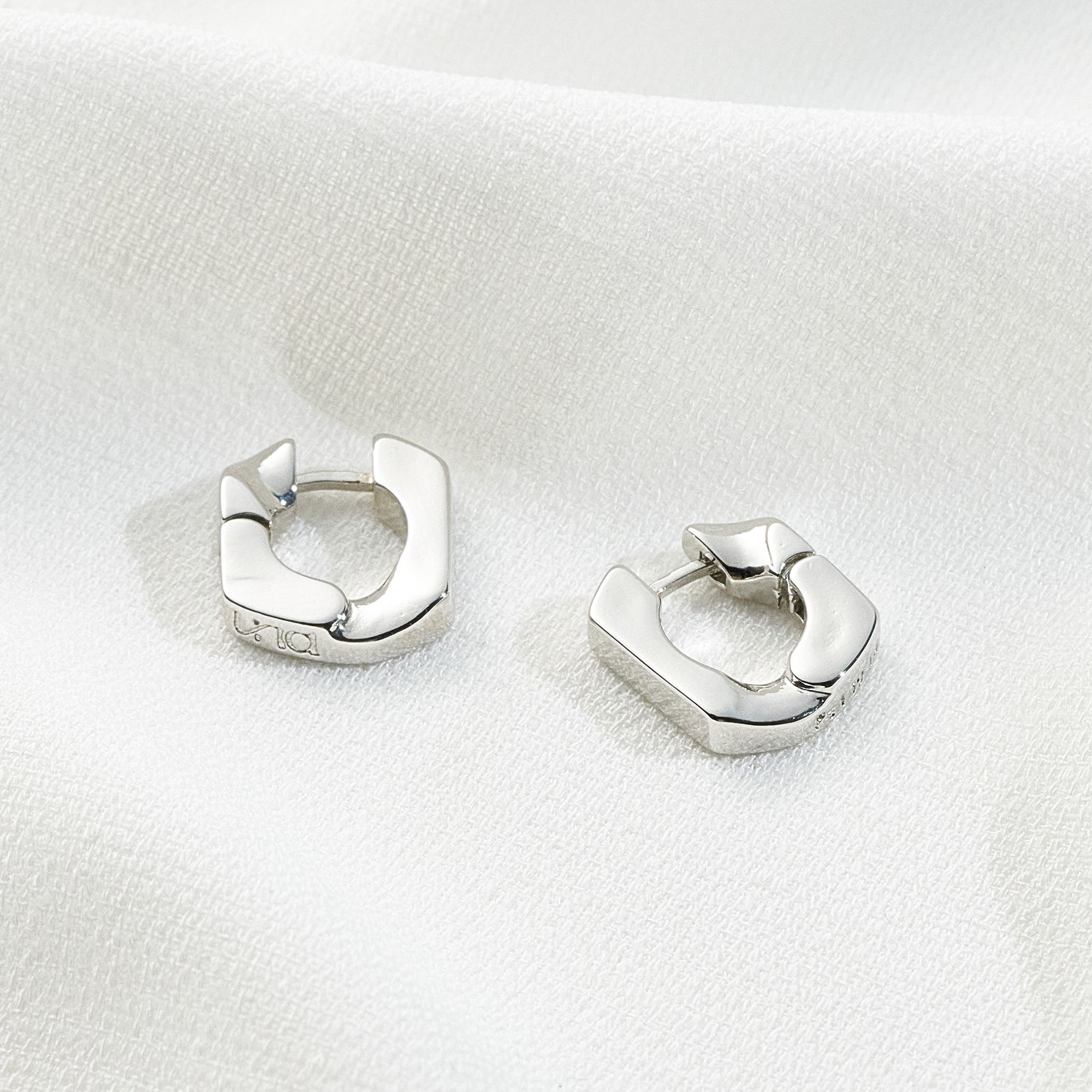 Brinco Adele Banho Ródio Branco