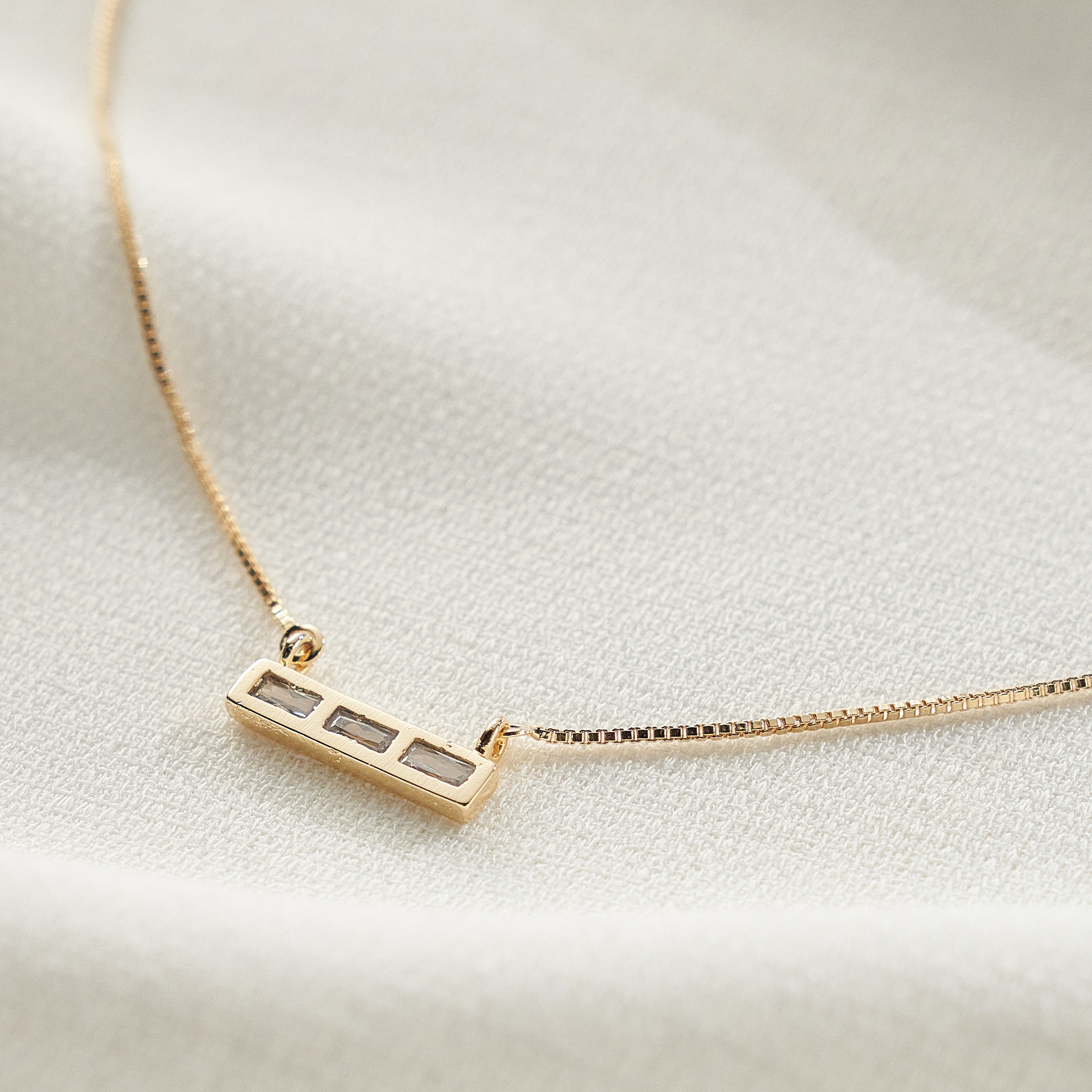 Colar Akira Banho Ouro 18k