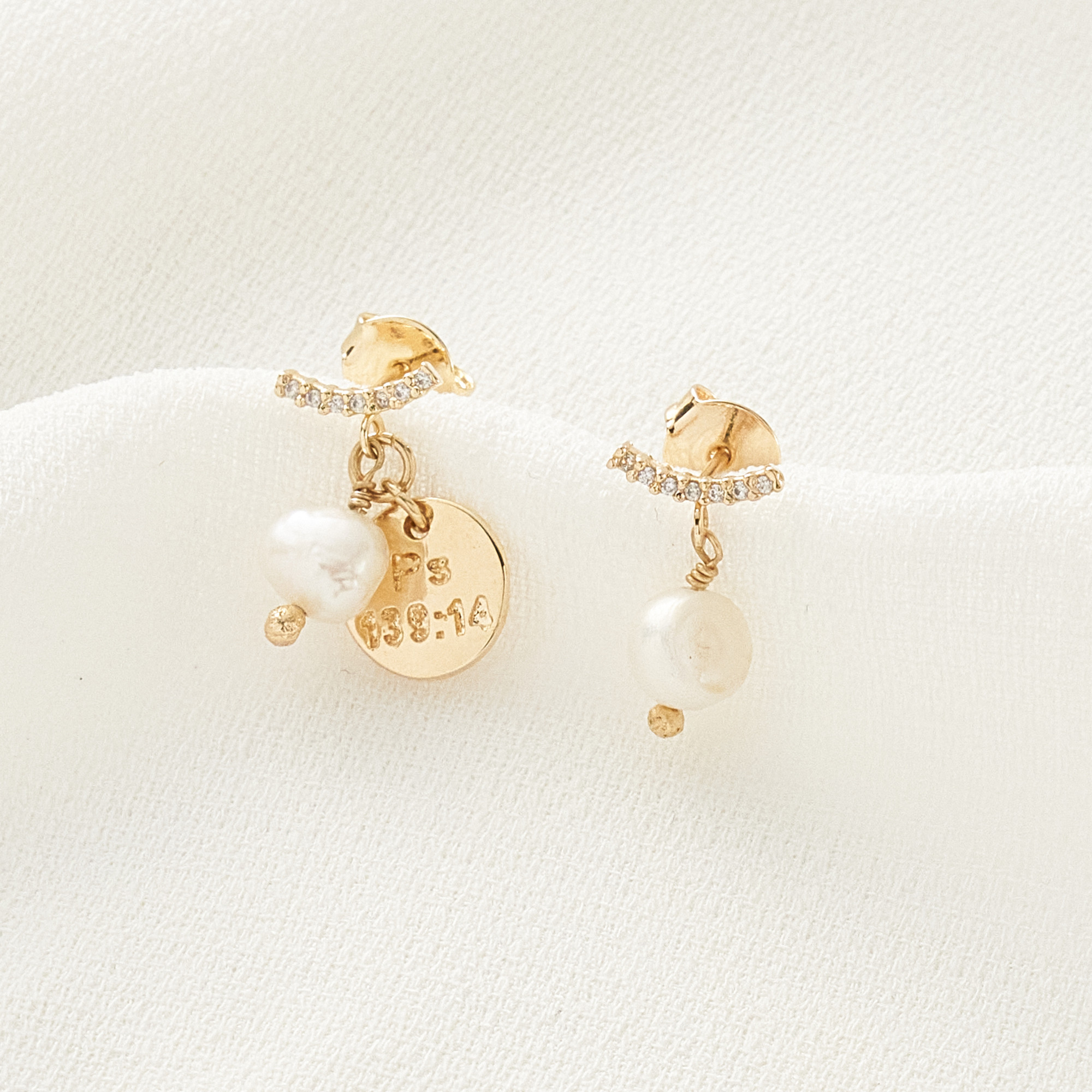 Brinco Scarlet Banho Ouro 18k