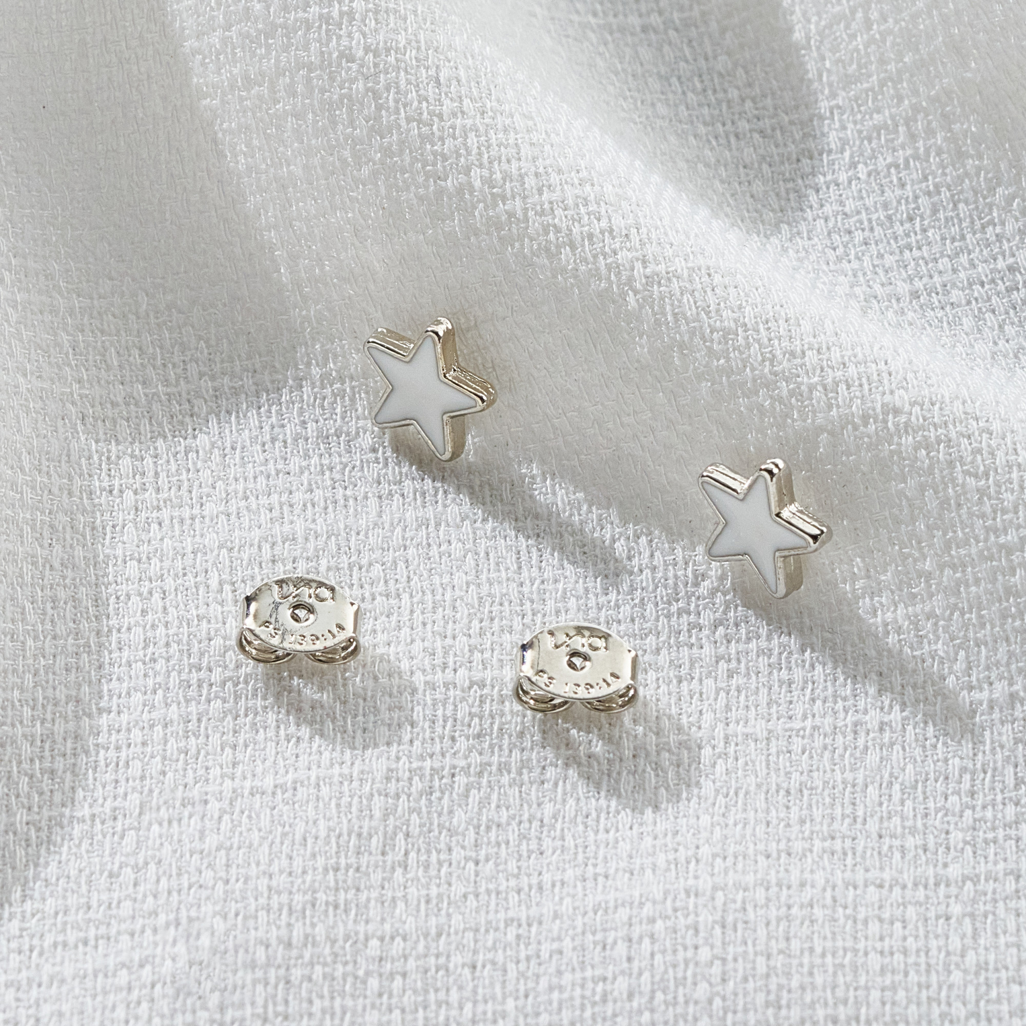 Brinco Elie Banho Ródio Branco 