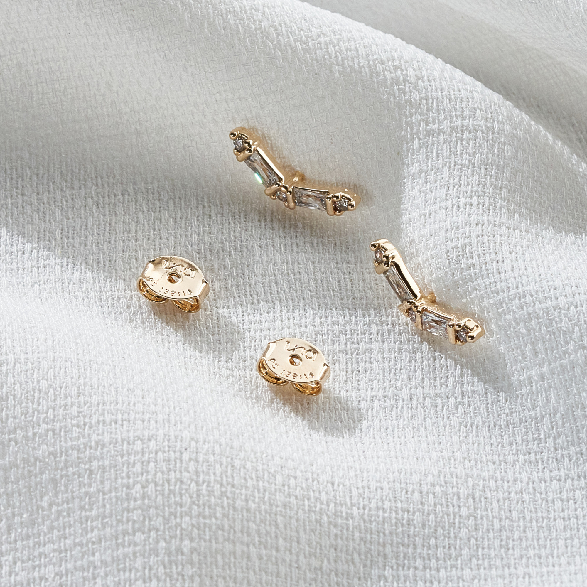 Brinco Celine Banho Ouro 18k