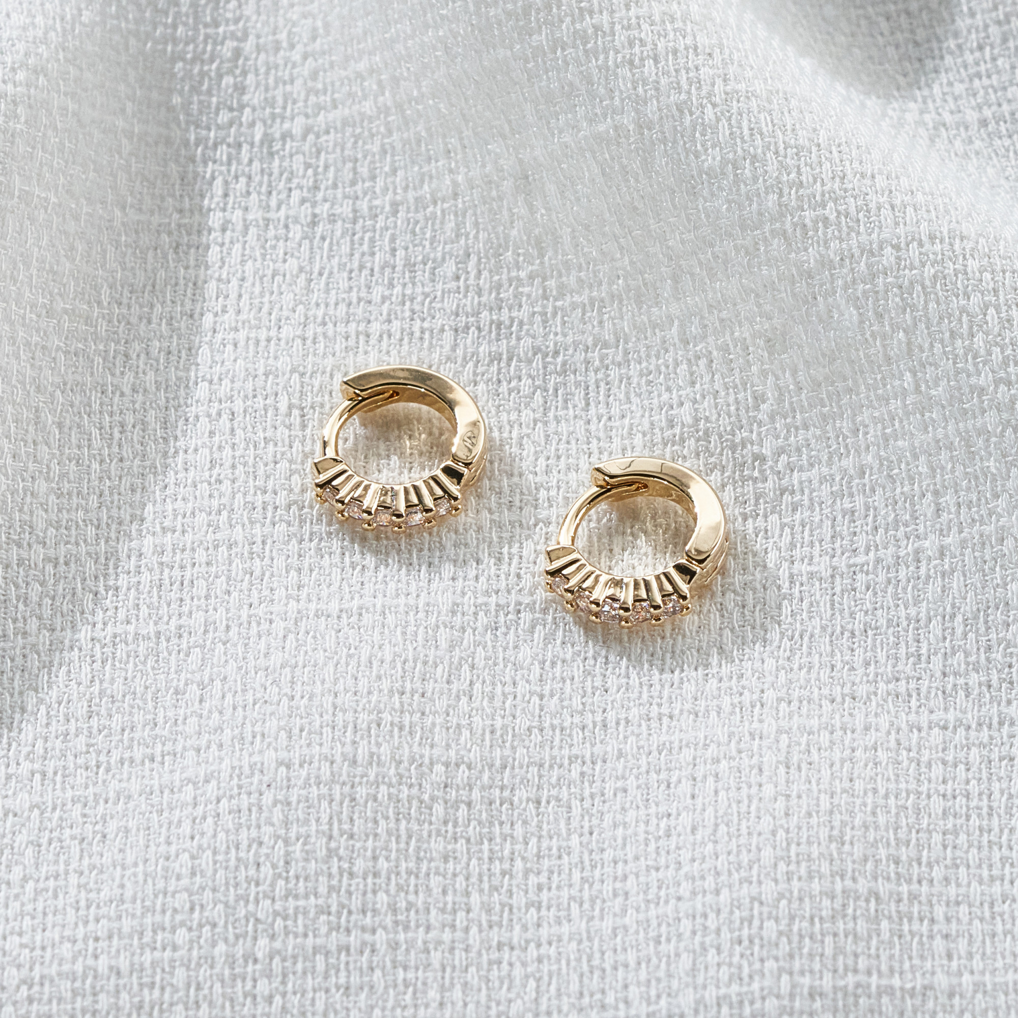 Brinco Anastasia Banho Ouro 18k 