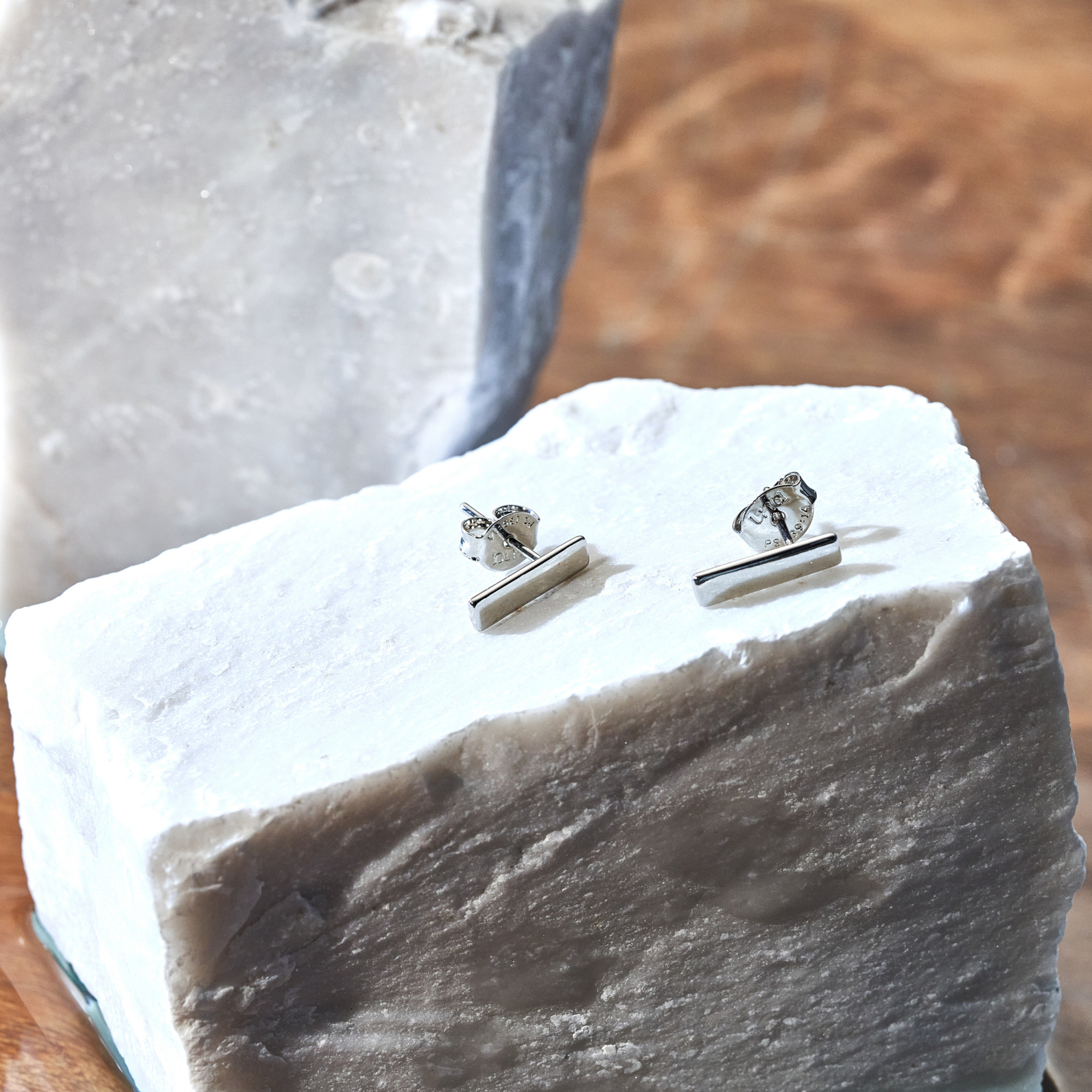 Brinco Corina Banho Ródio Branco