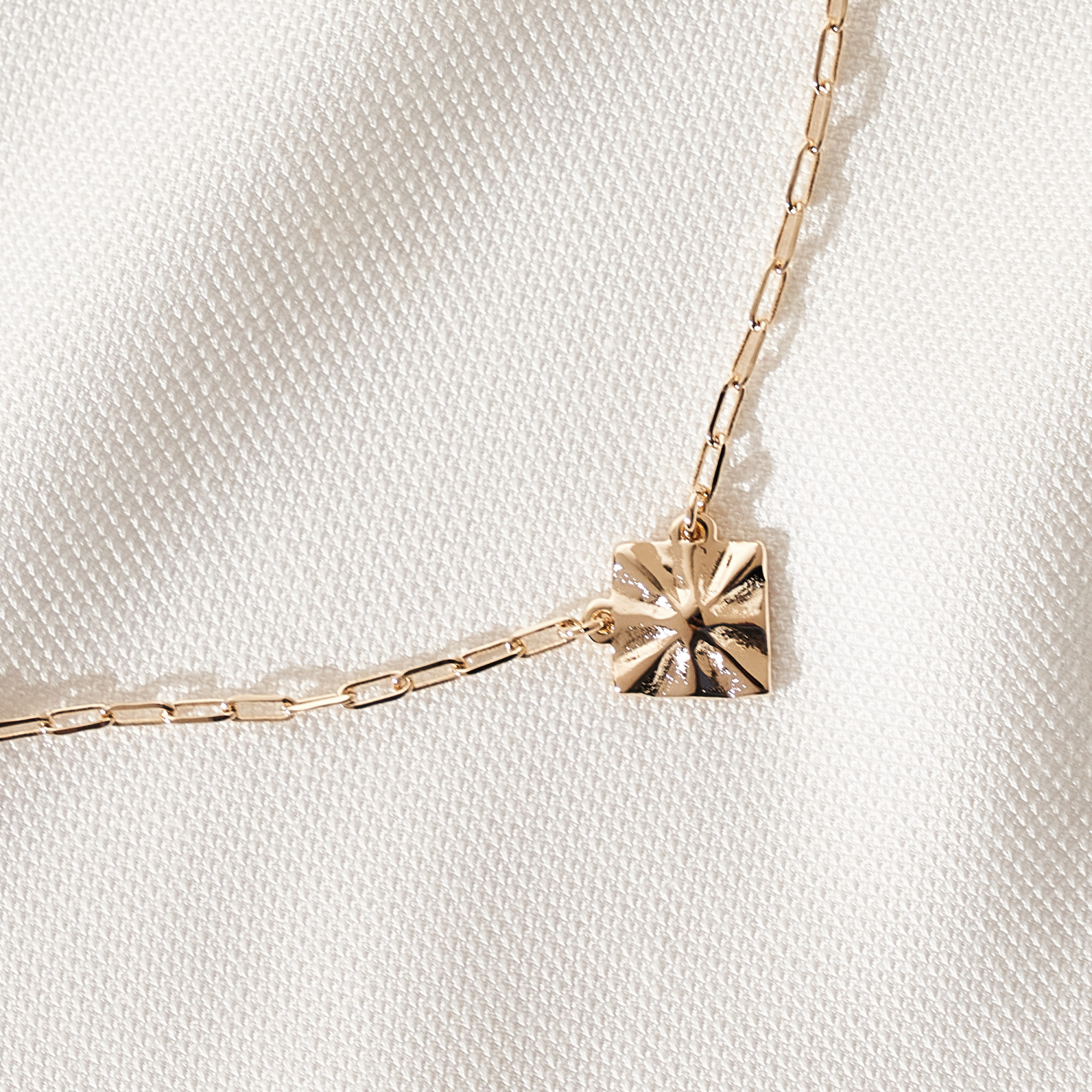 Colar Naya Banho Ouro 18k