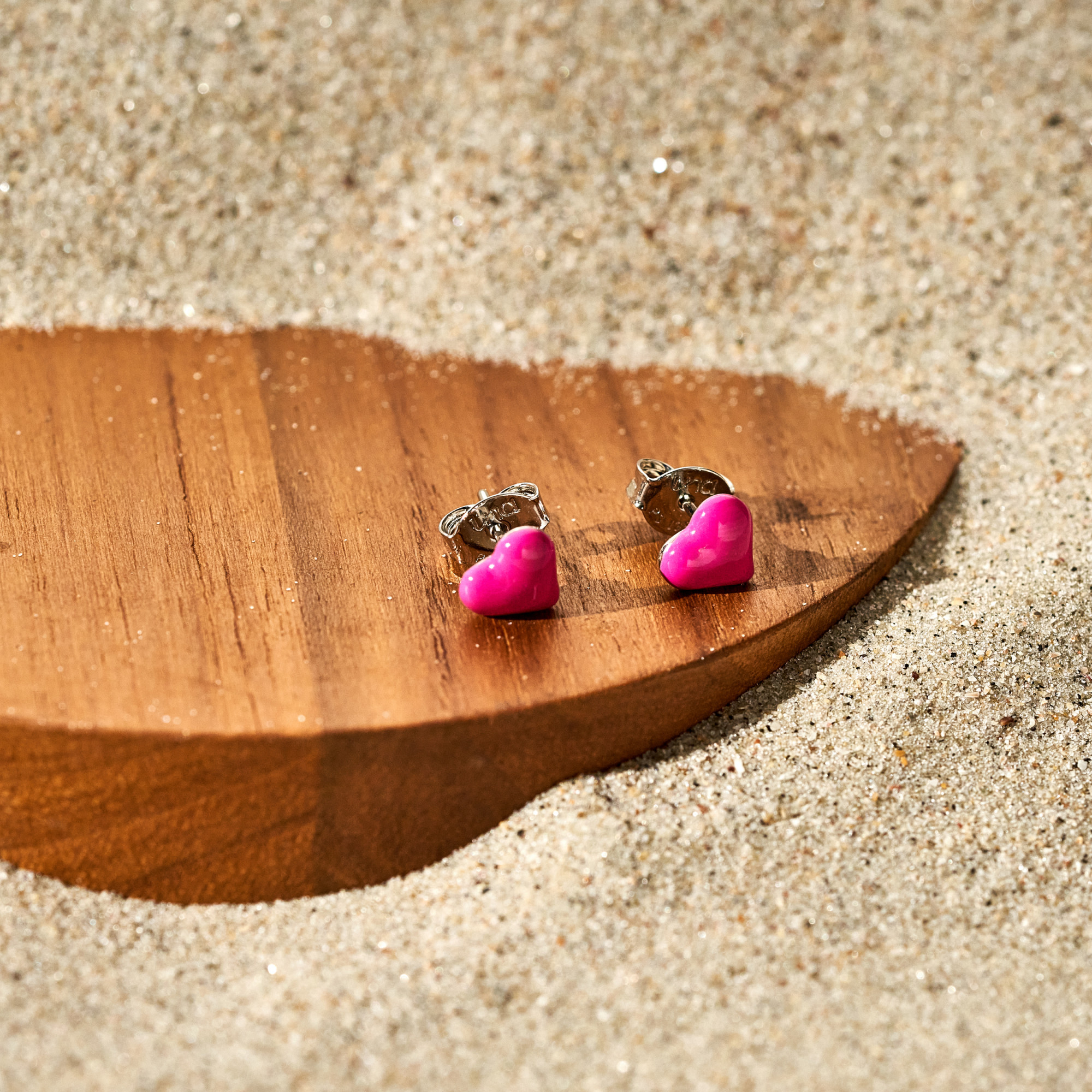 Brinco Dele Resina Pink Banho Ródio Branco