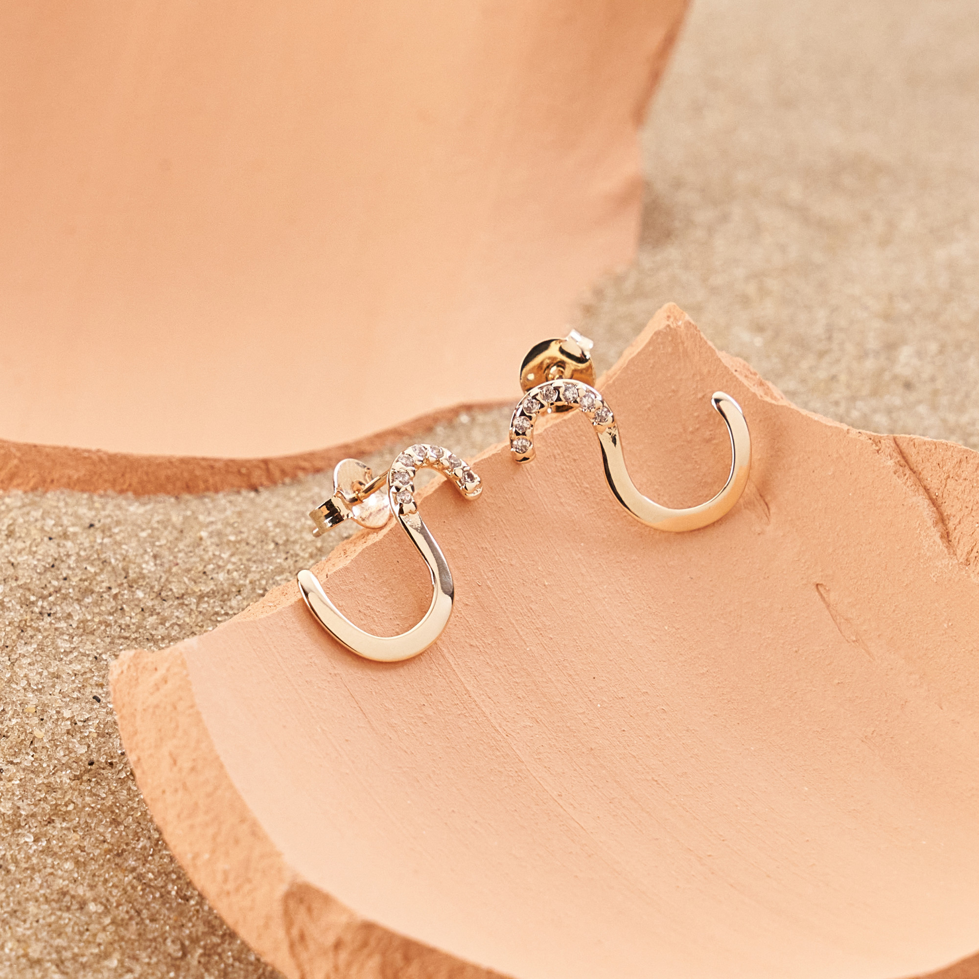 Brinco Amaya Banho Ouro 18k