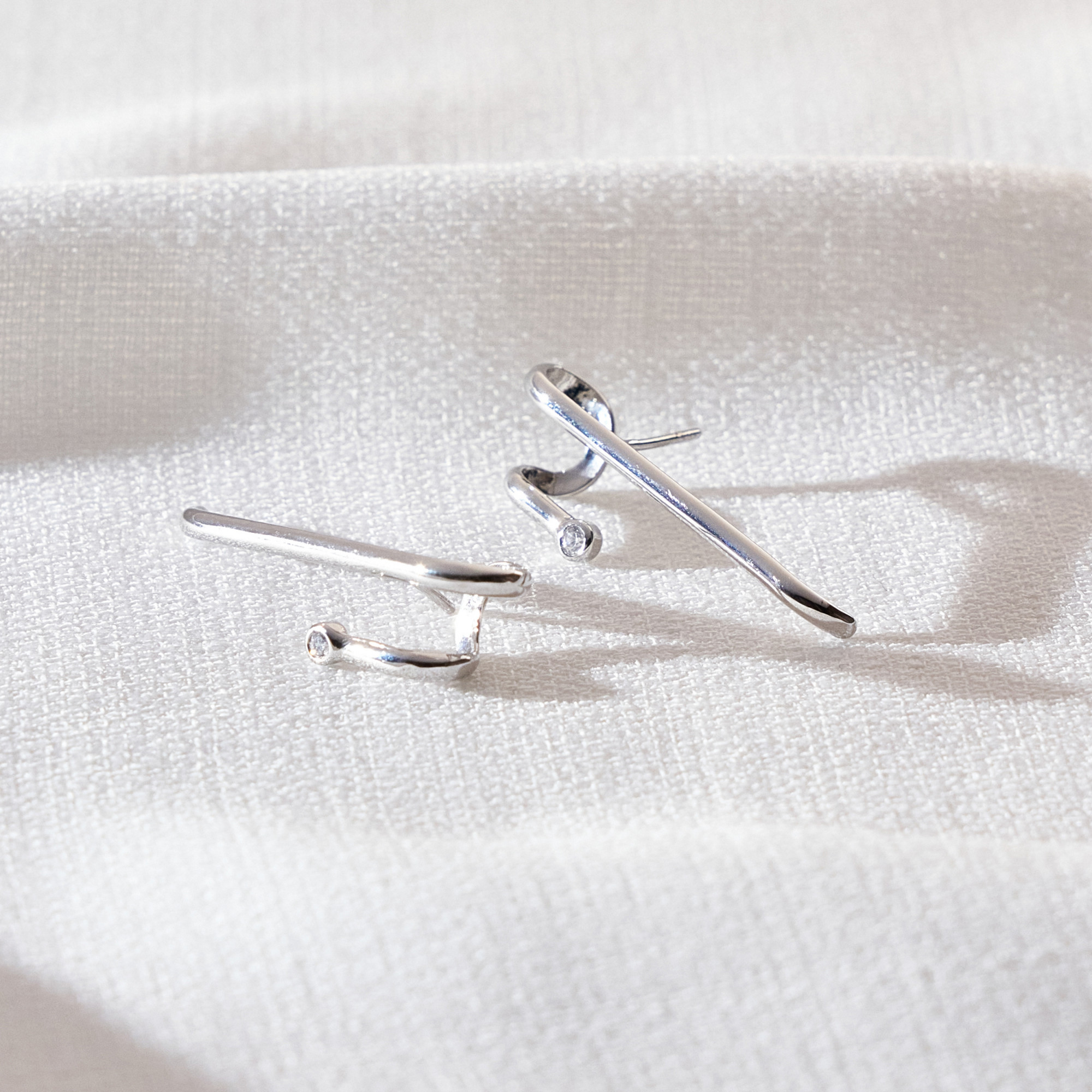 Brinco Analu Banho Ródio Branco