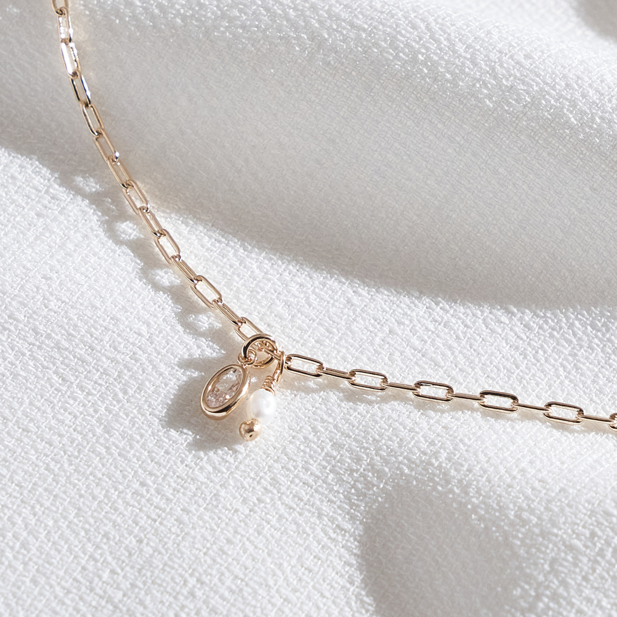 Colar Daisy Banho Ouro 18k