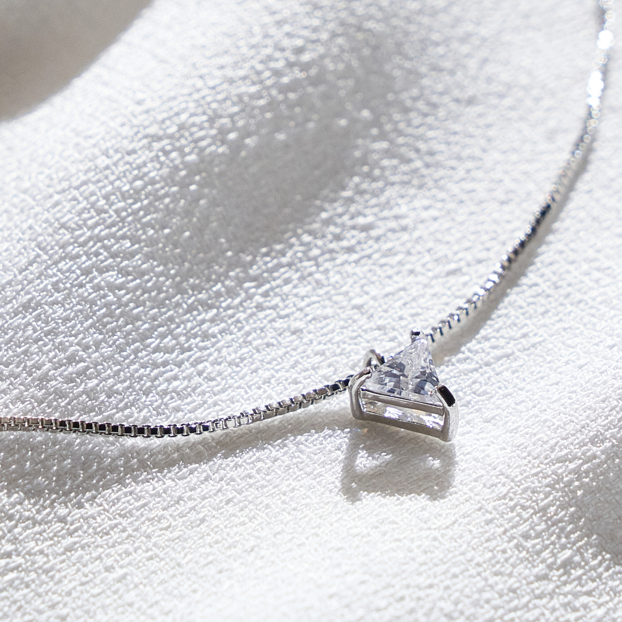 Colar Silvana Banho Ródio Branco