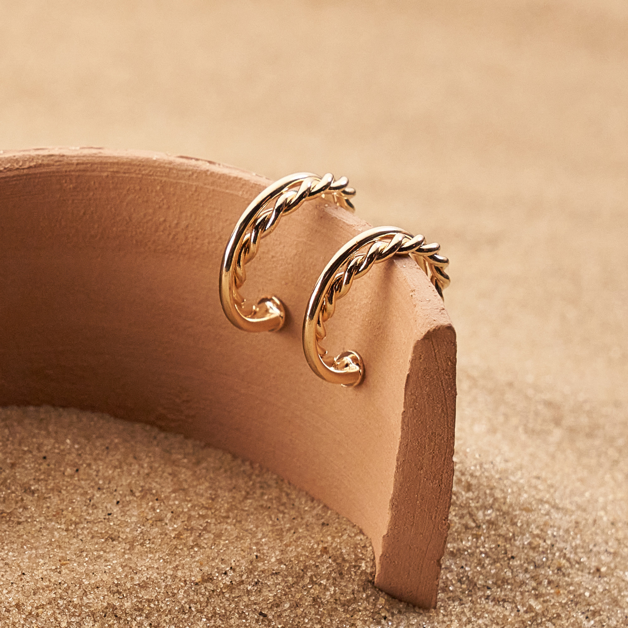 Brinco Chloé Banho Ouro 18k