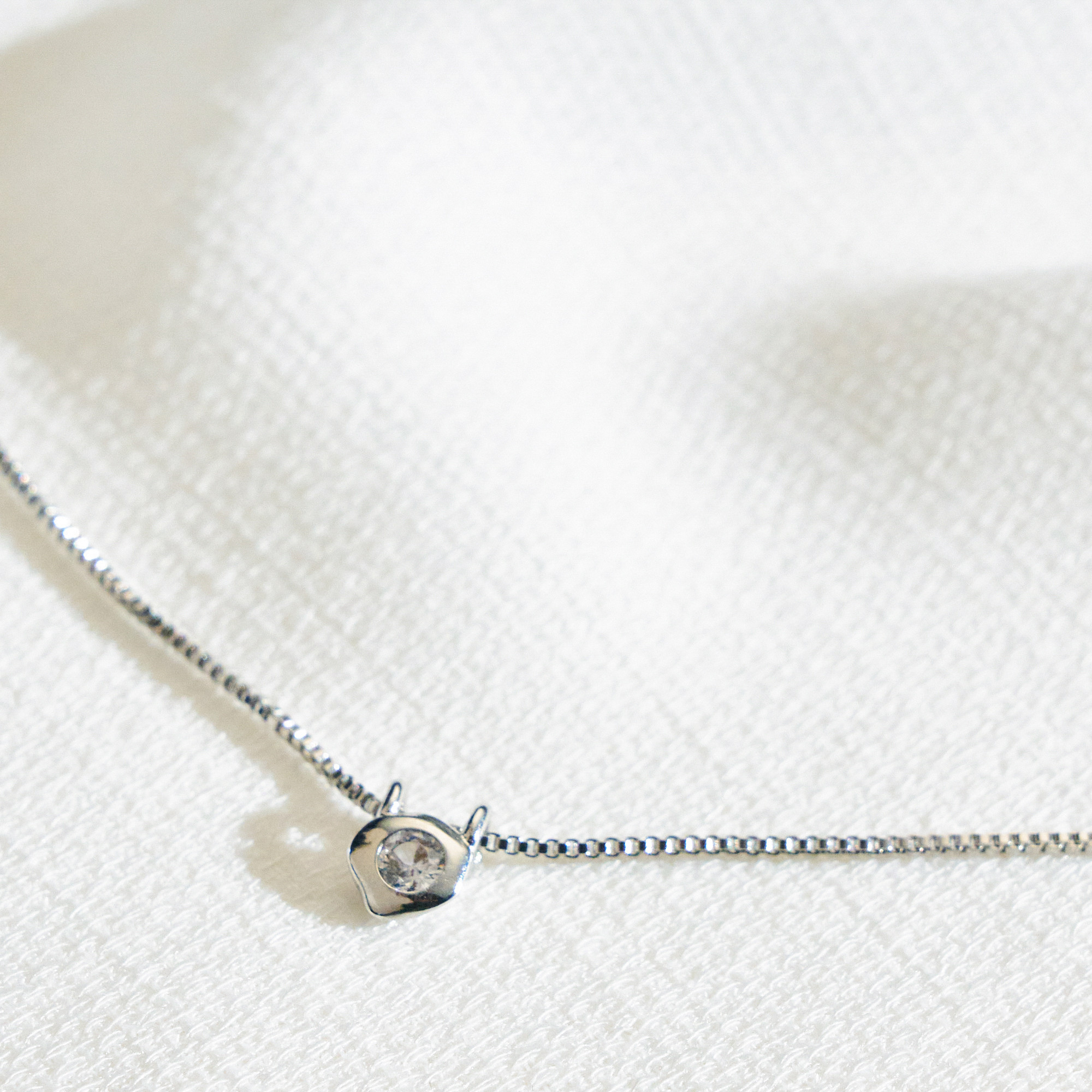 Colar Maren Banho Ródio Branco