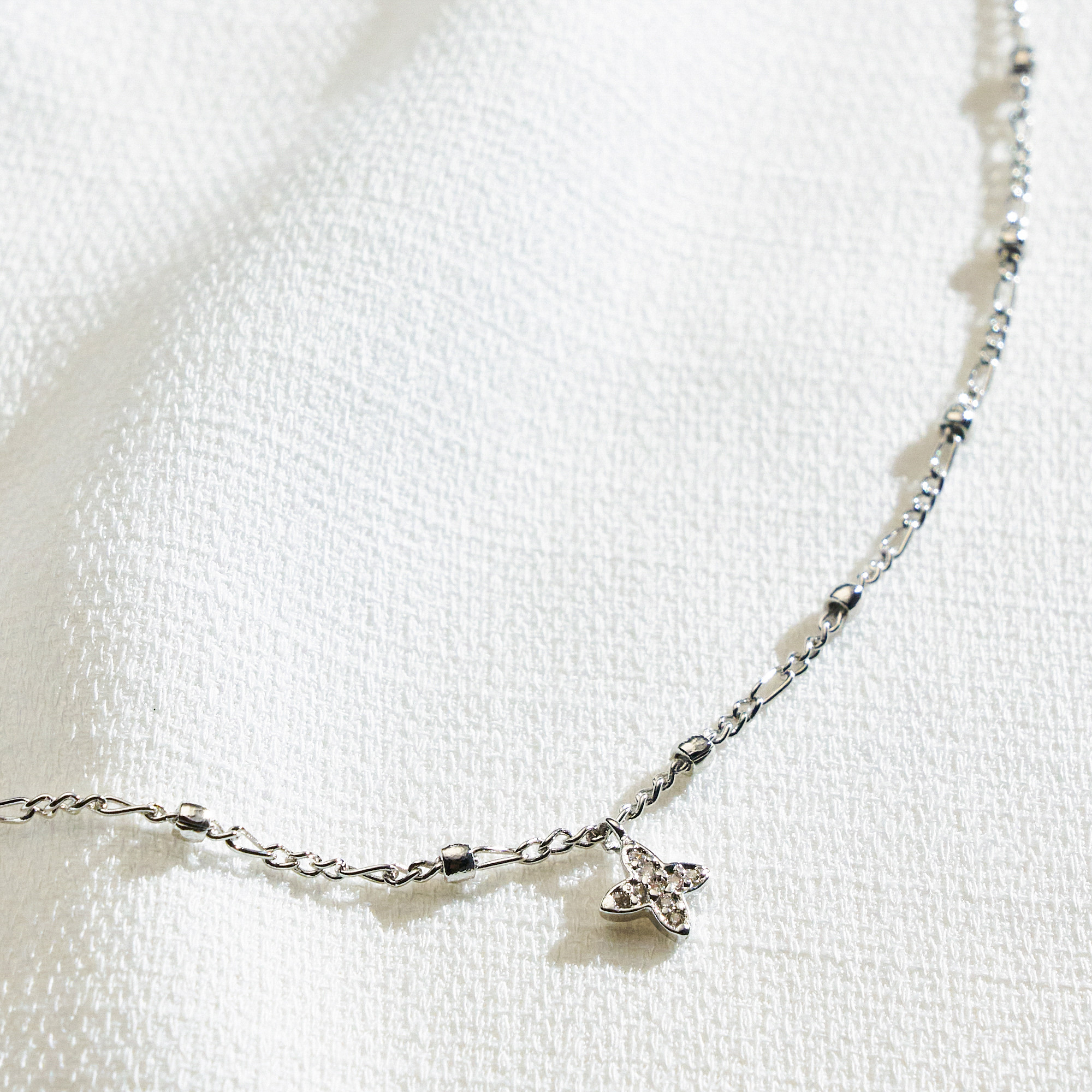 Colar Marieta Banho Ródio Branco