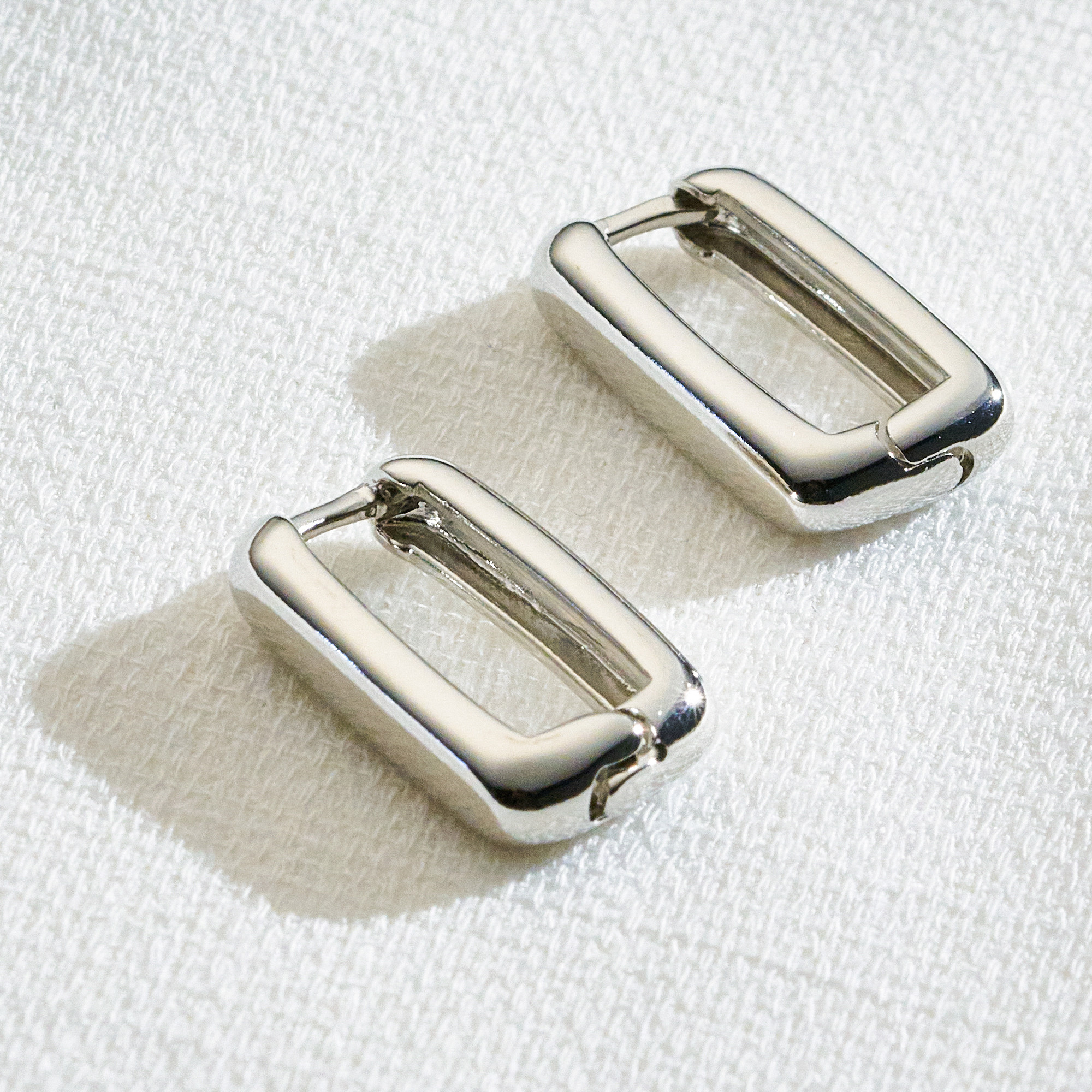 Brinco Amelie Banho Ródio Branco