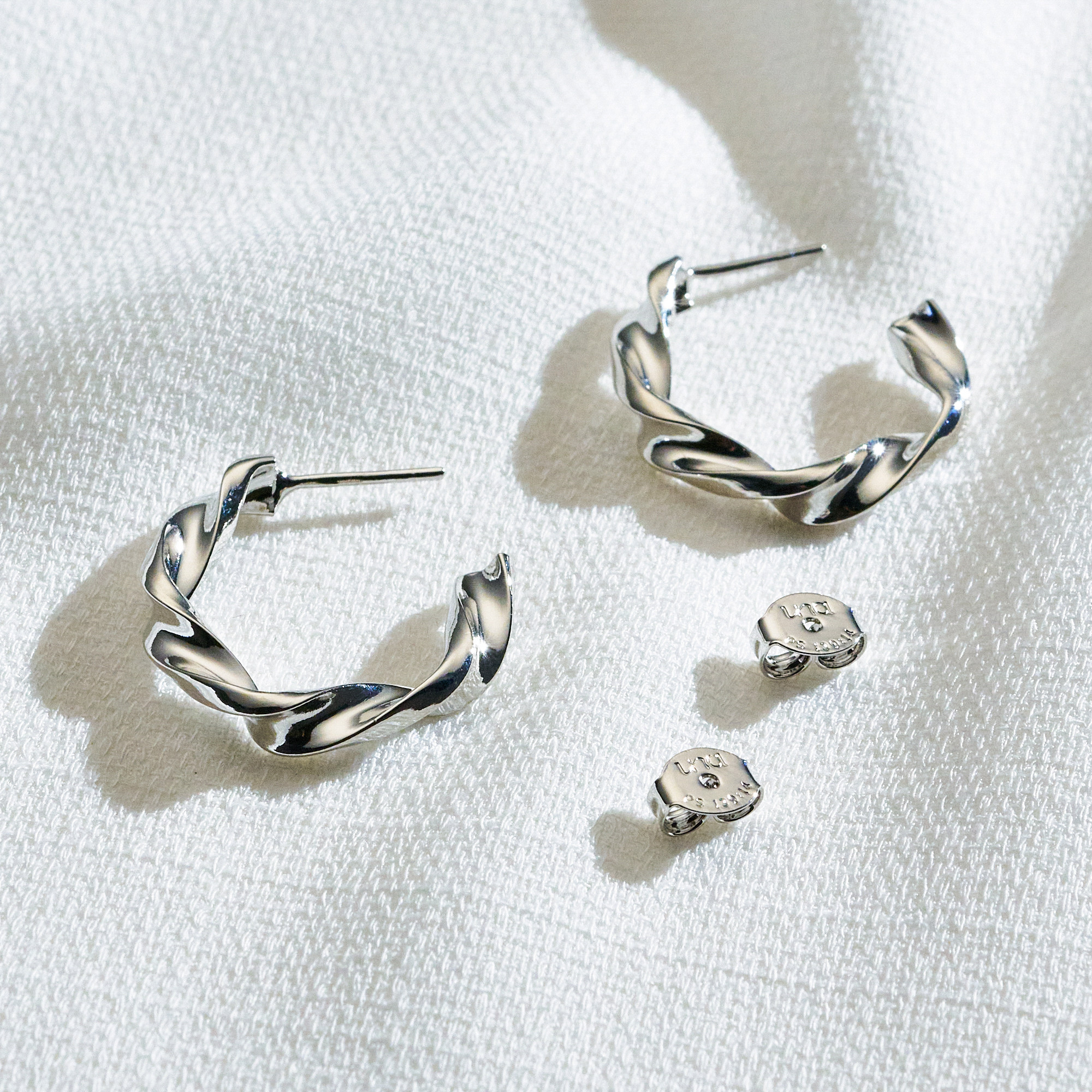 Brinco Eleanor Banho Ródio Branco