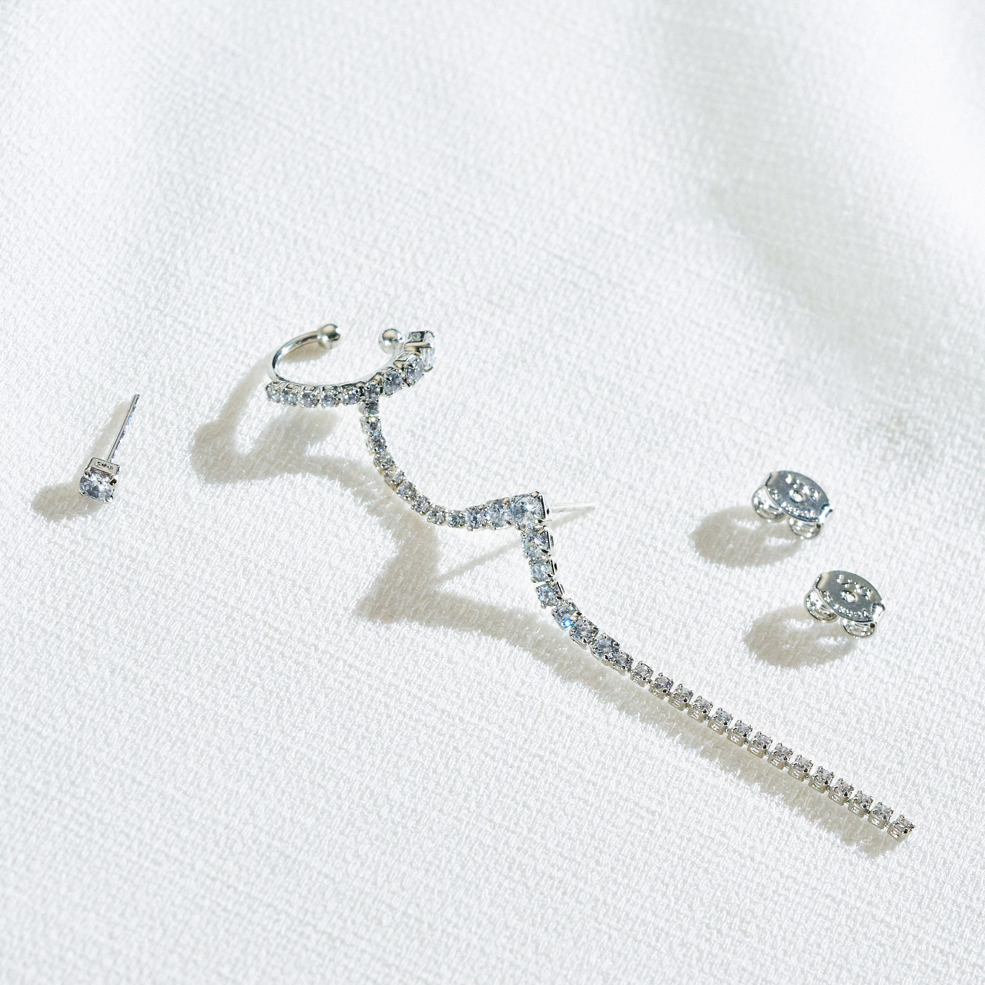 Brinco Laurie Banho Ródio Branco