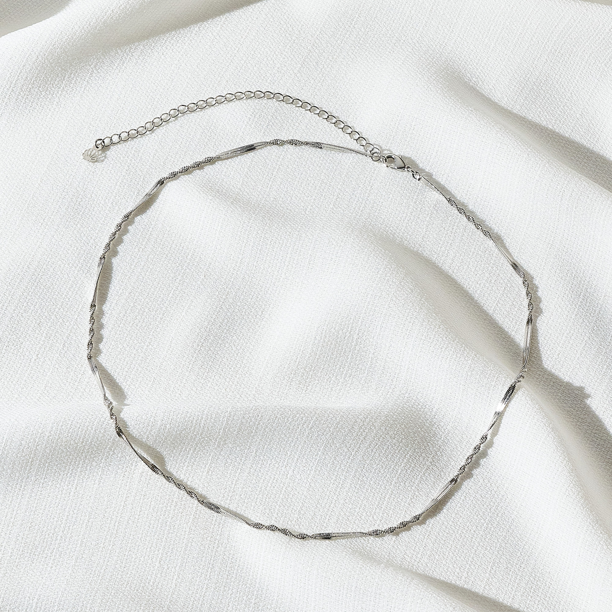 Colar Lori Banho Ródio Branco