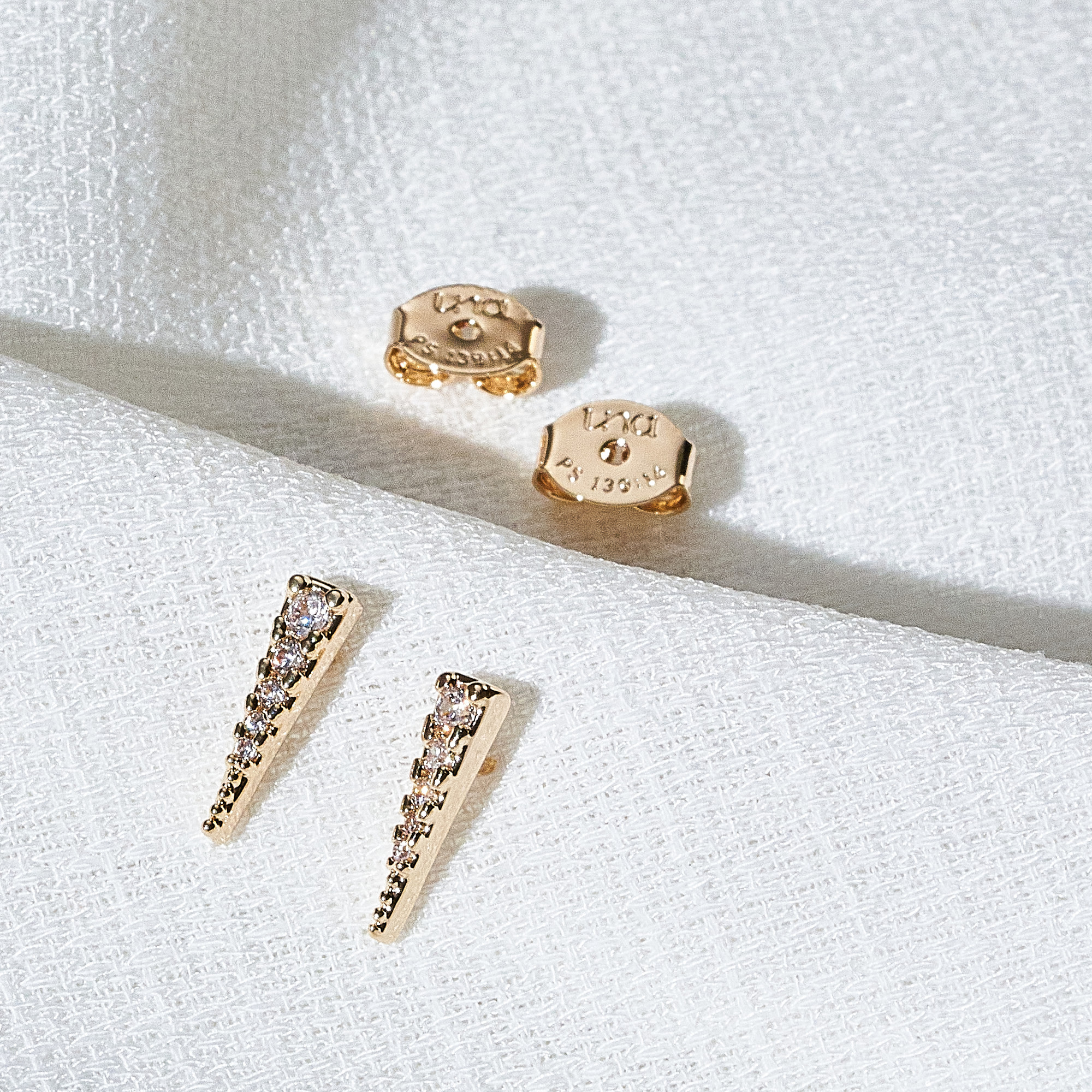 Brinco Fátima Banho Ouro 18k