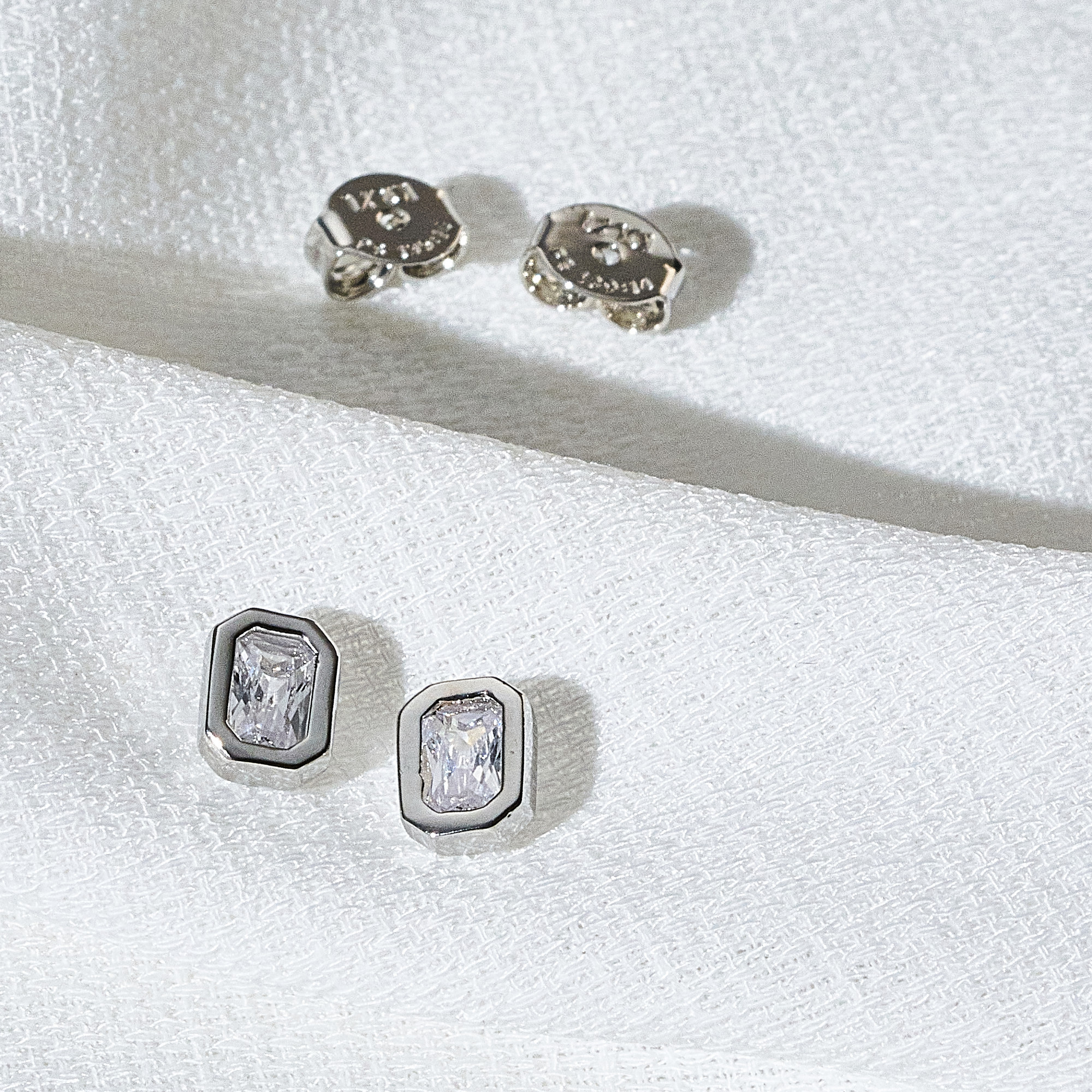 Brinco Raquel Banho Ródio Branco