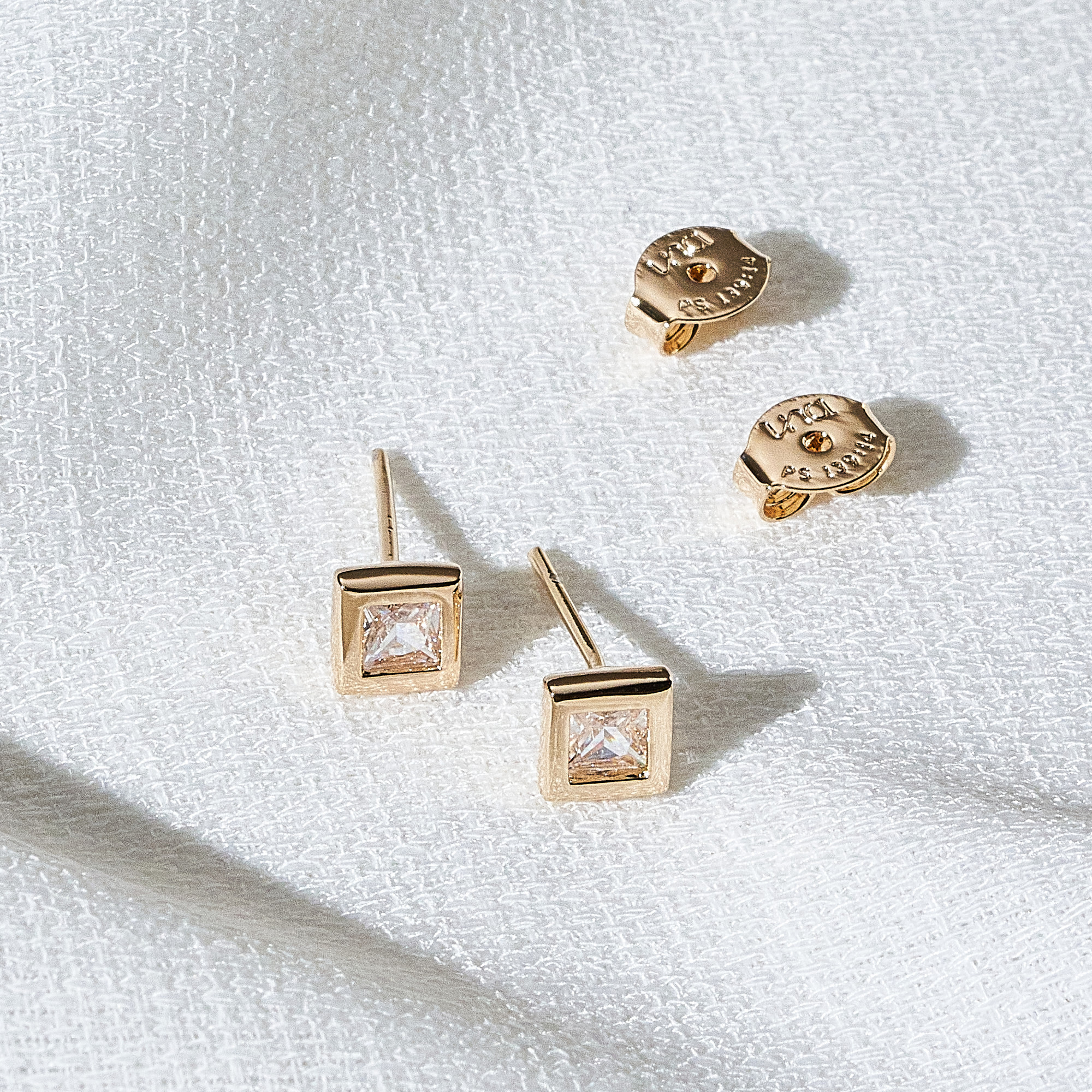 Brinco Patrícia Banho Ouro 18k