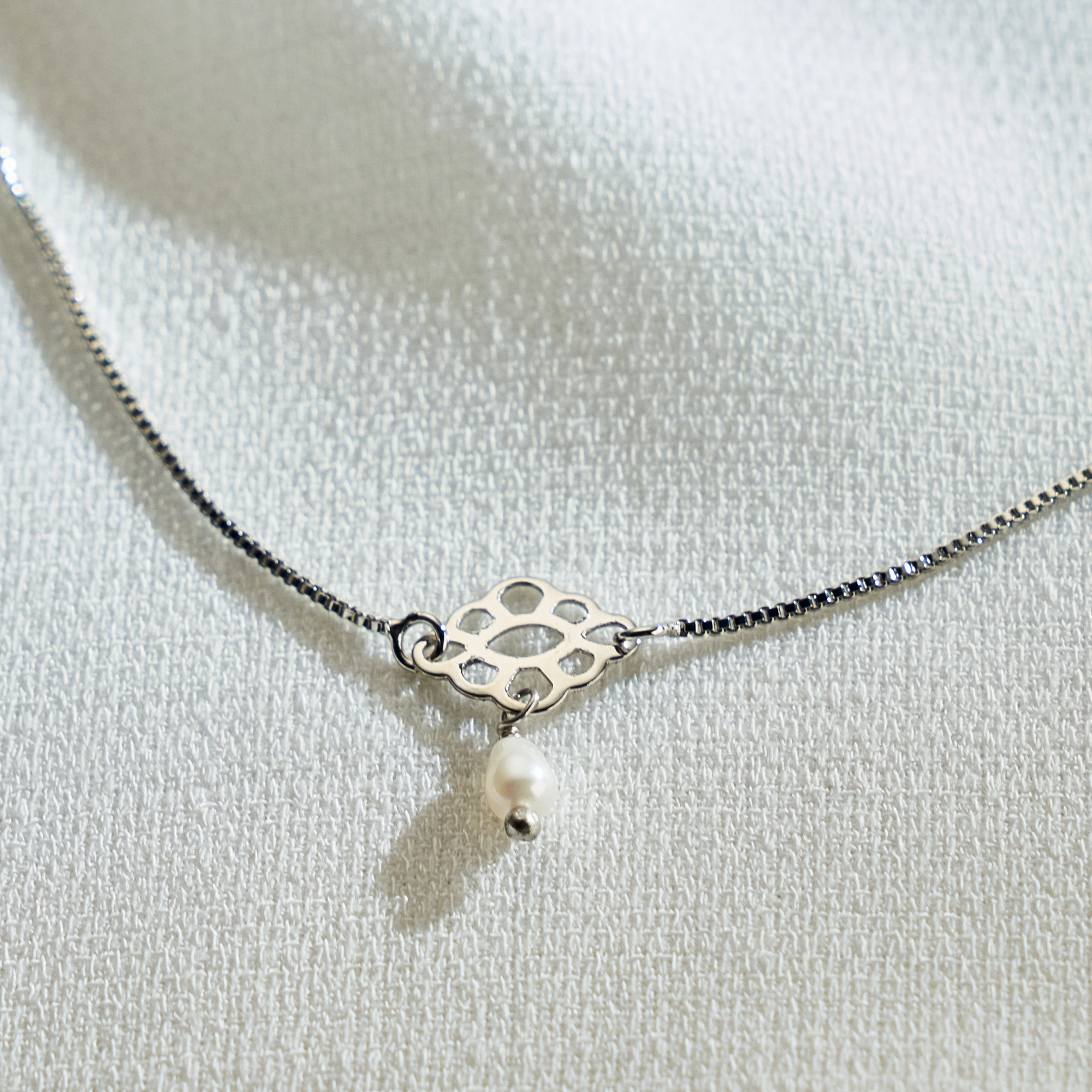 Colar ChoHee Banho Ródio Branco