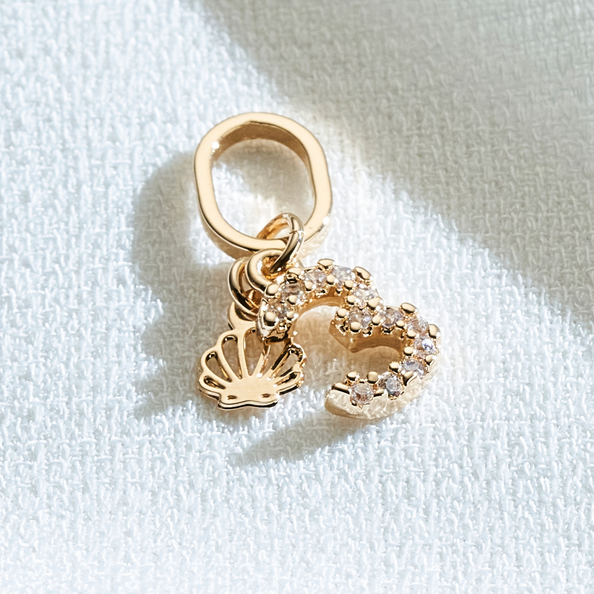 Pingente Dae 3 Banho Ouro 18k