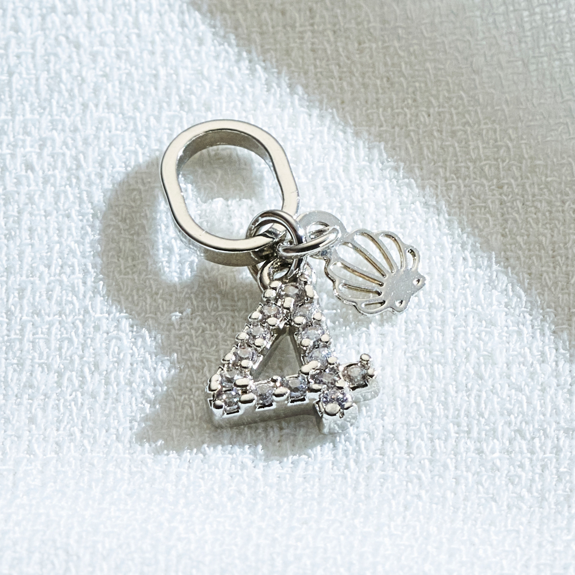 Pingente Dae 4 Banho Ródio Branco