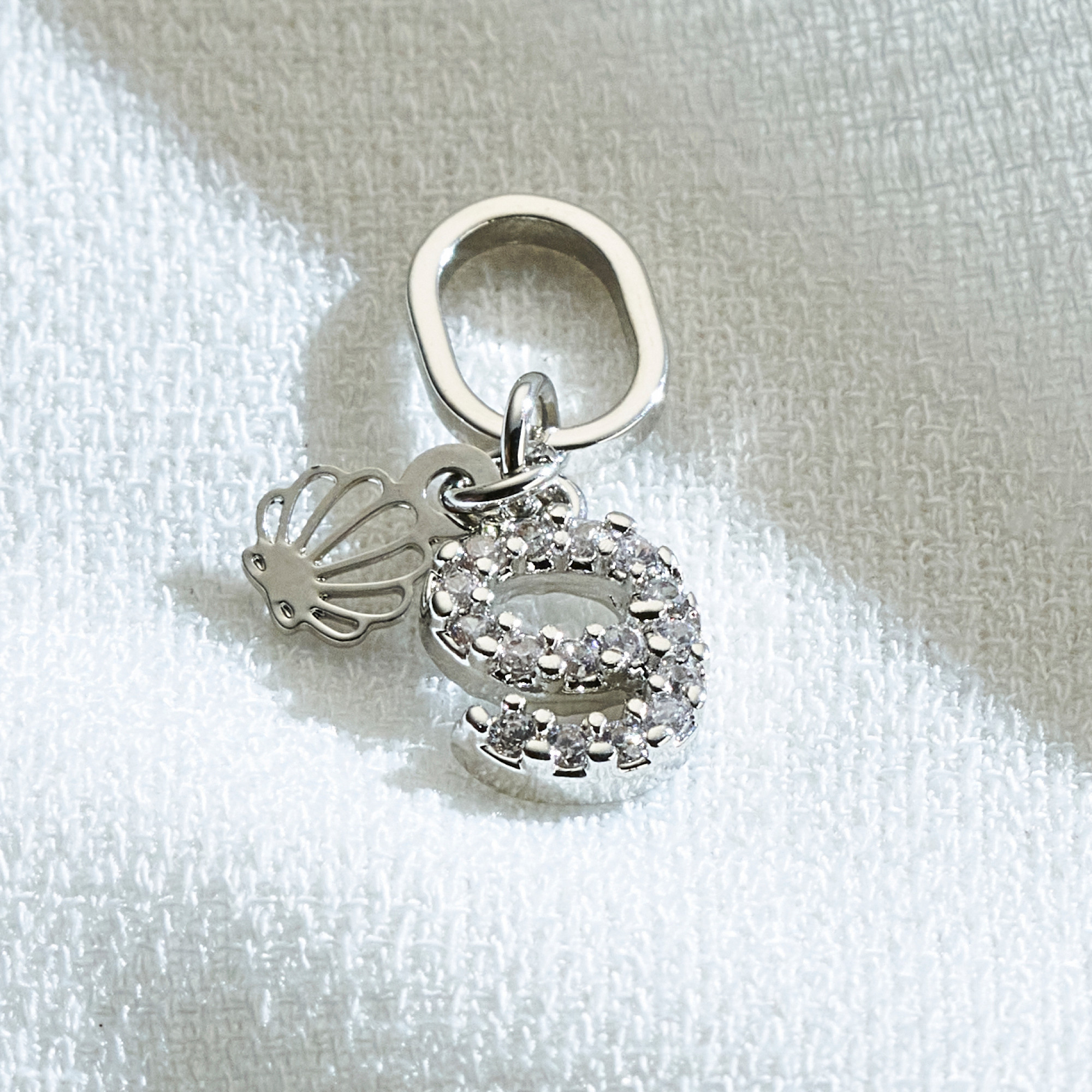 Pingente Dae 9 Banho Ródio Branco