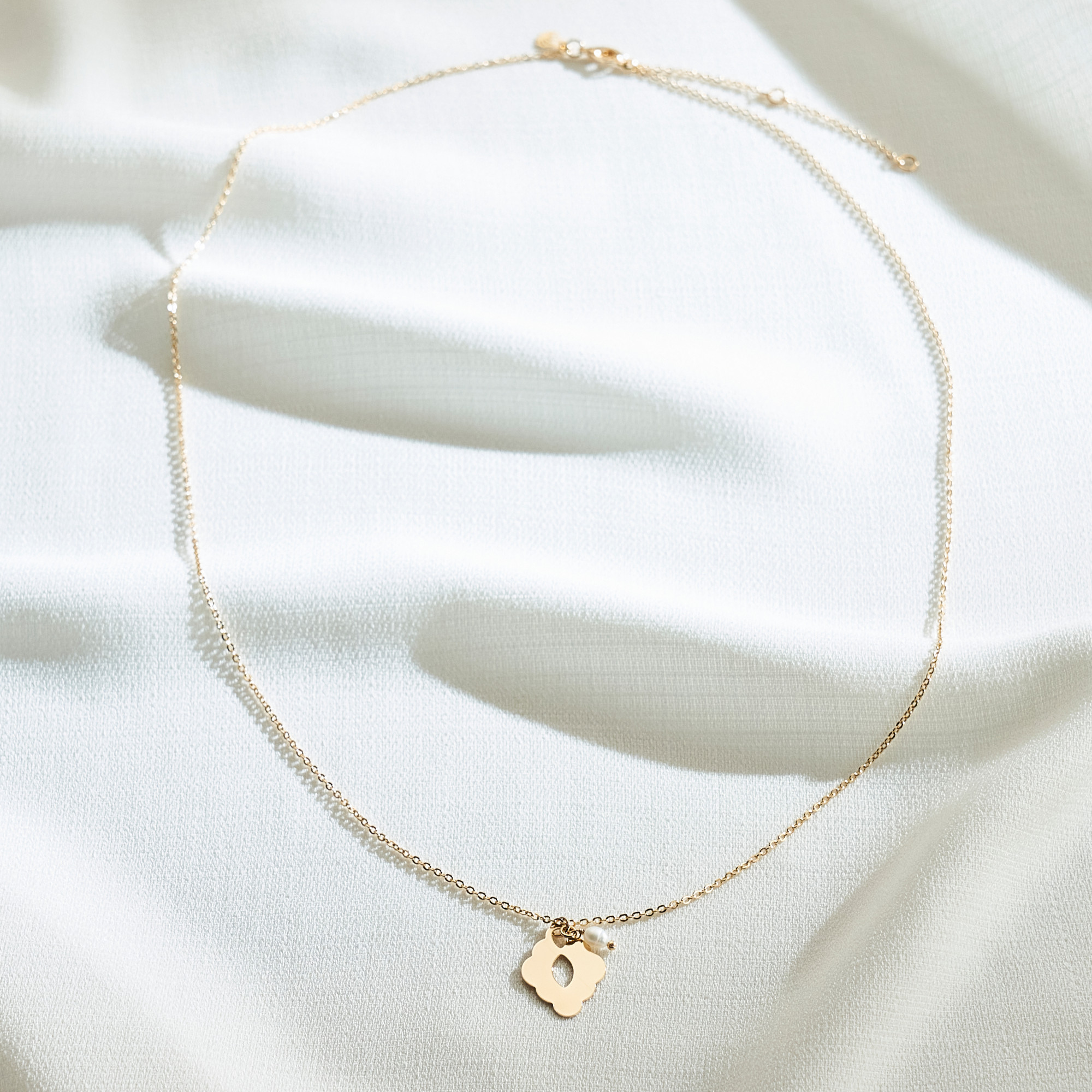 Colar Junwoo Banho Ouro 18k