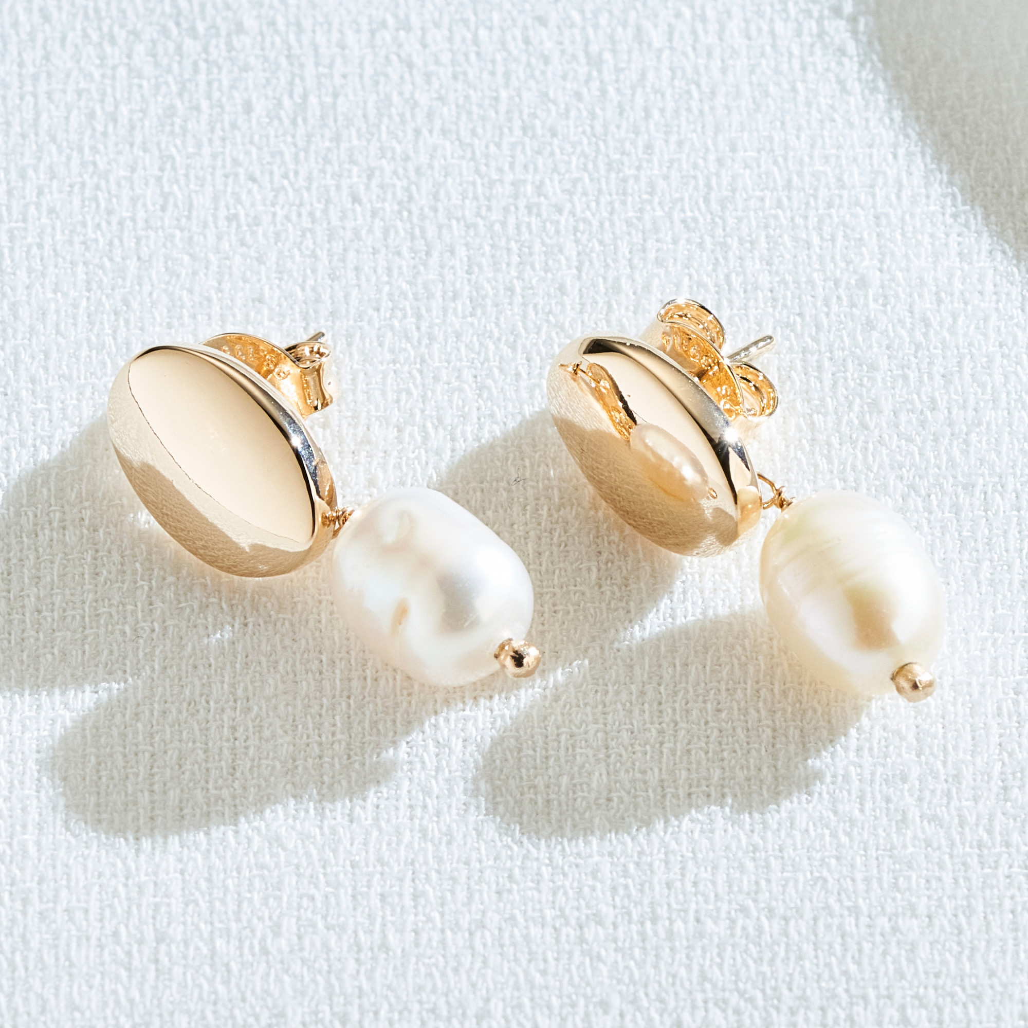 Brinco Jun Banho Ouro 18k