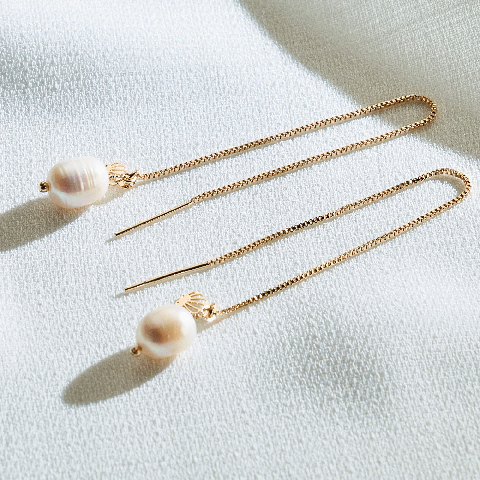 Brinco Jihyun Banho Ouro 18k