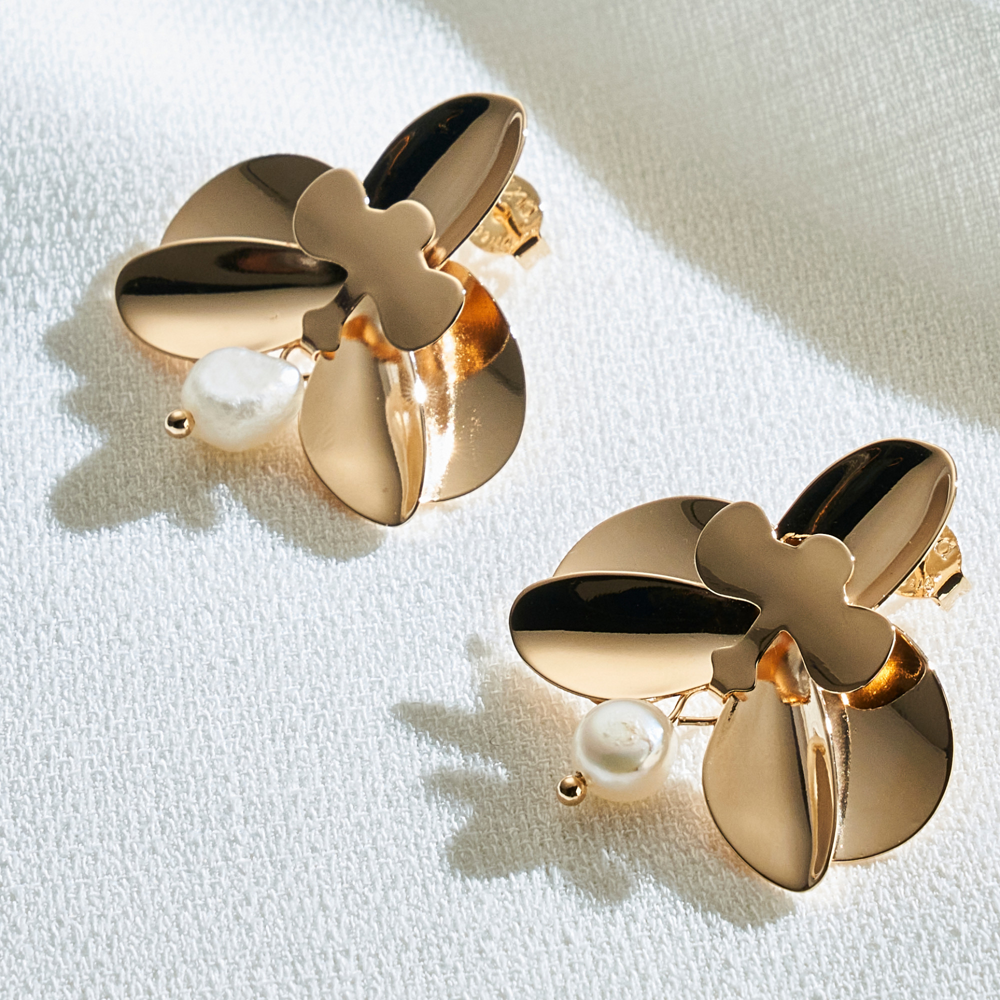 Brinco Yang Banho Ouro 18k