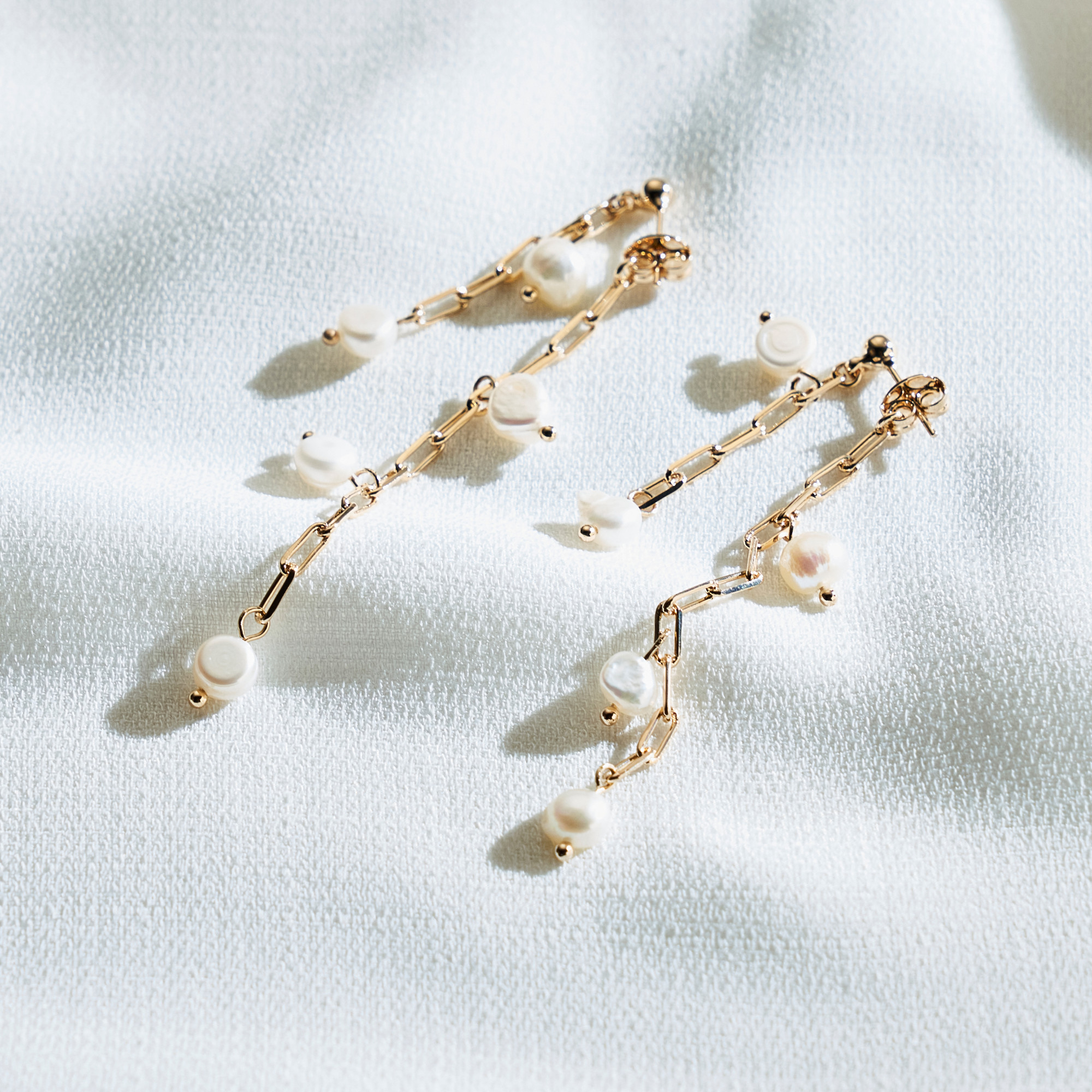 Brinco Hyo Banho Ouro 18k