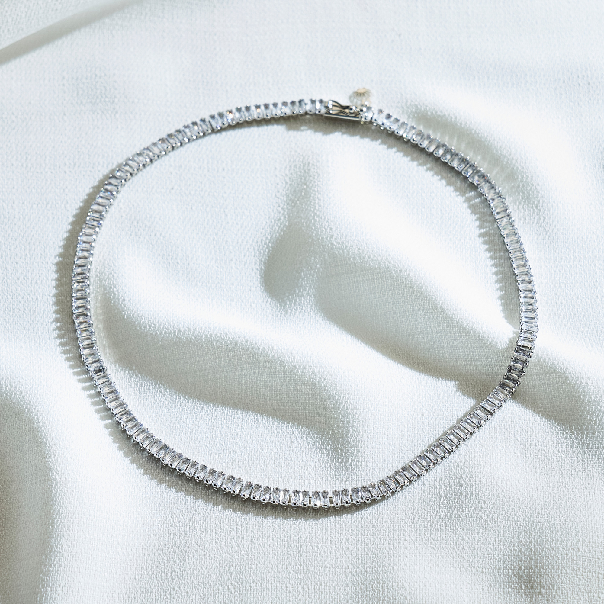 Colar Yeonju Banho Ródio Branco