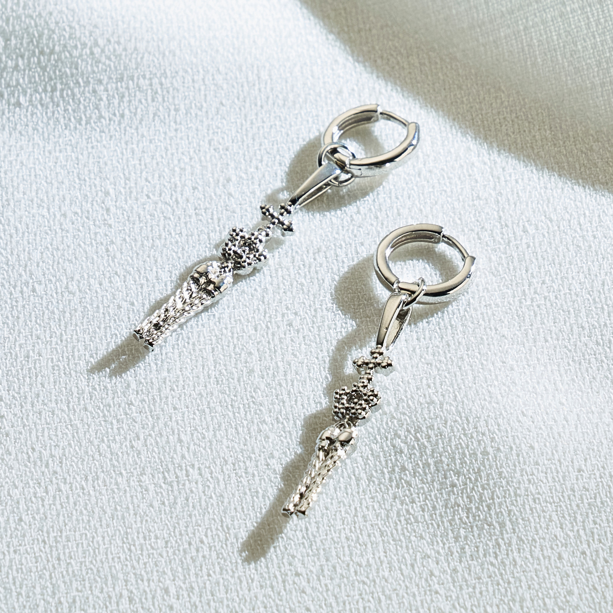 Brinco Sunmi Banho Ródio Branco