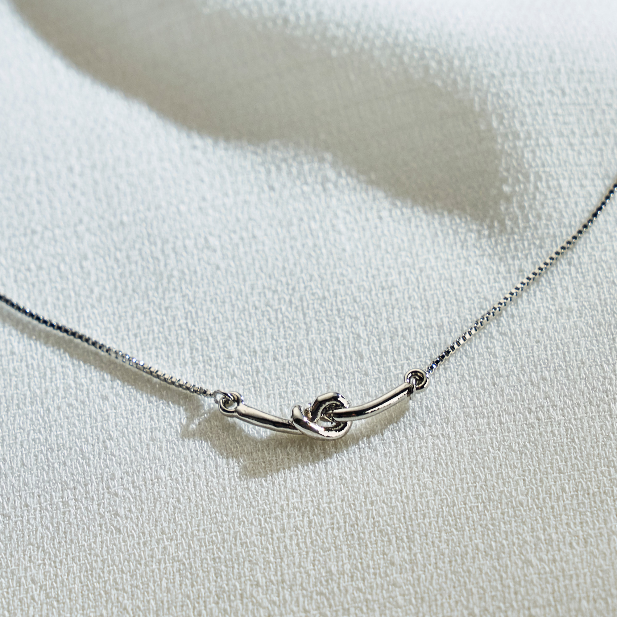 Colar Hyelim Banho Ródio Branco