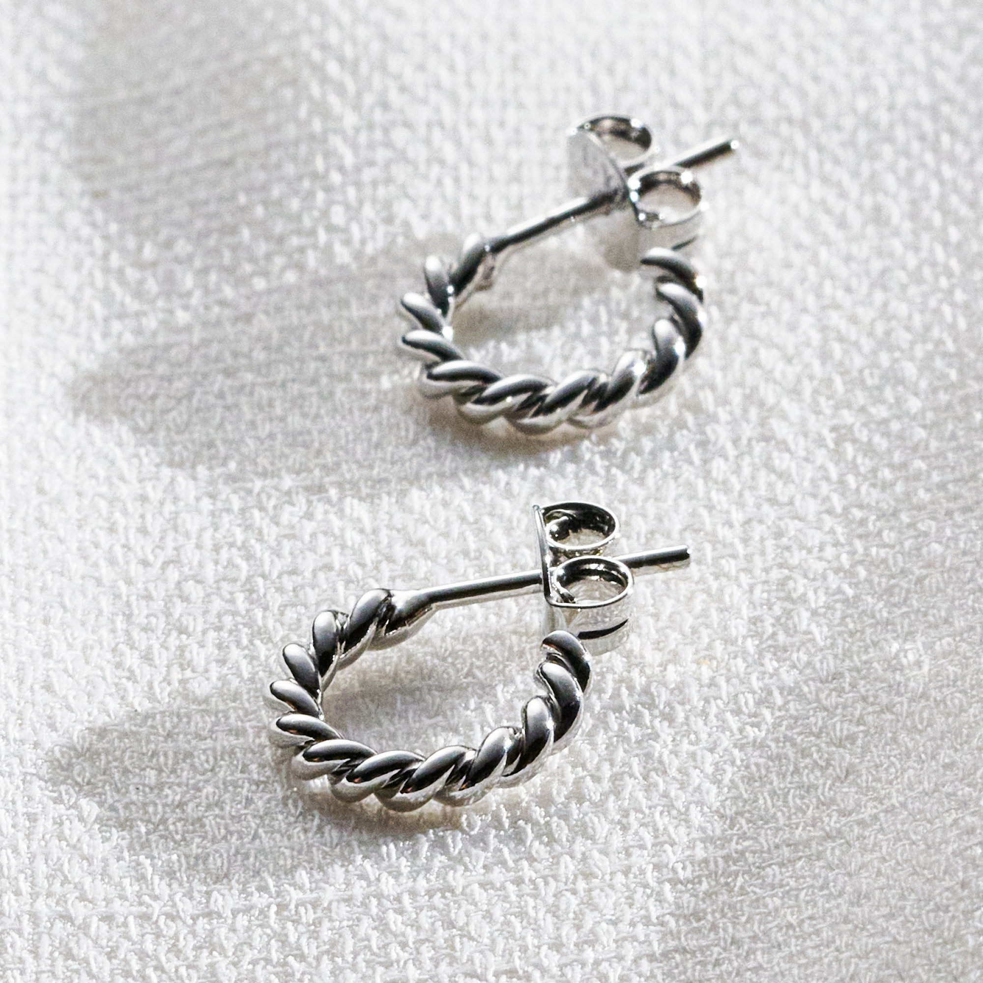 Brinco Liliana Banho Ródio Branco